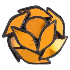 Irena Jaworska, Line Vautrin School Broche en résine noire avec miroirs en mosaïque