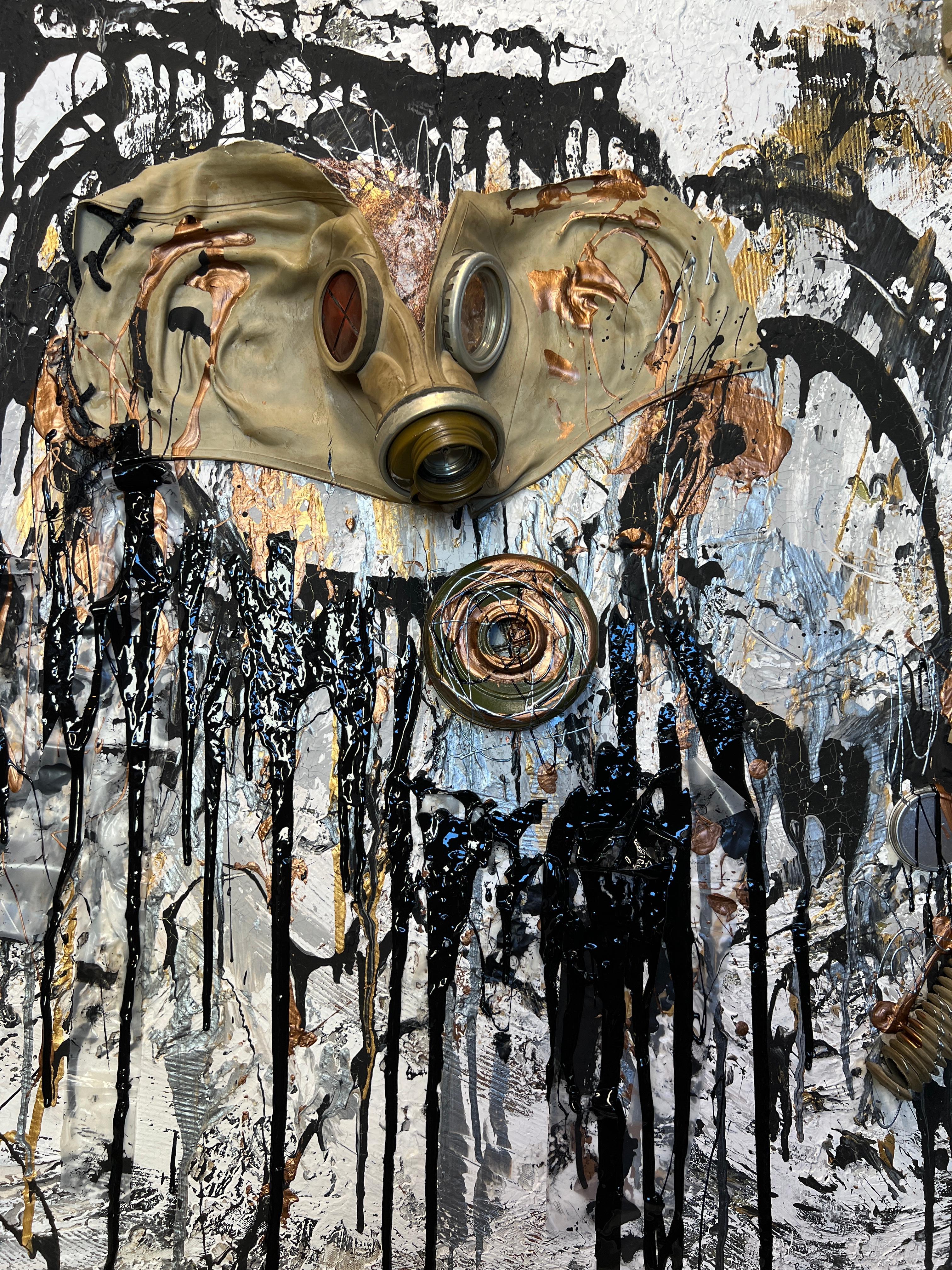 After 77 Years, Again in Fear? - Mixed Media Assemblage on Canvas en venta 3