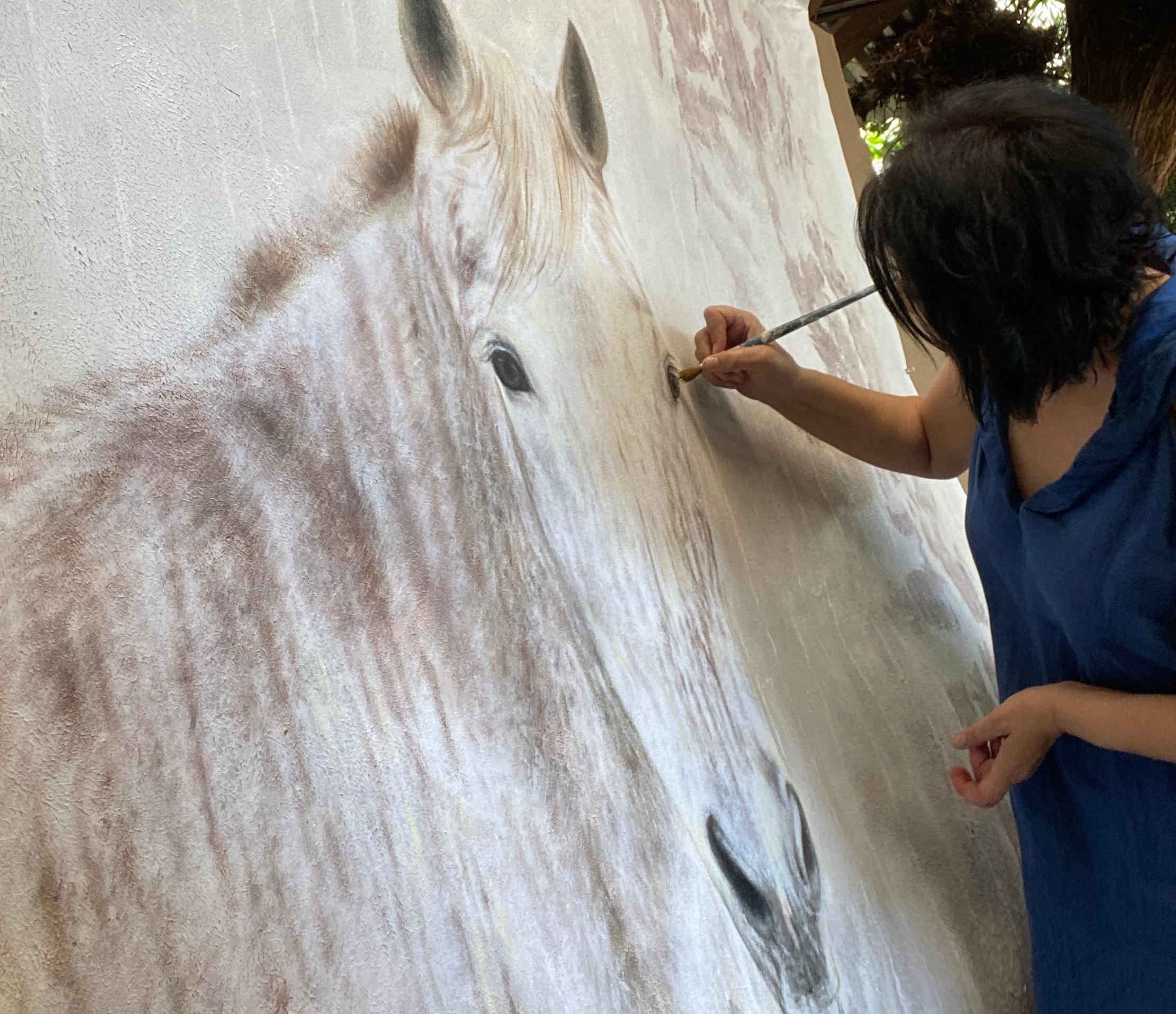 Peinture à l'huile sur toile « White Beauty » représentant un cheval rustique - Art équestre - Peinture sur toile « 58X58 » avec cheval - Moderne Painting par Irena Orlov