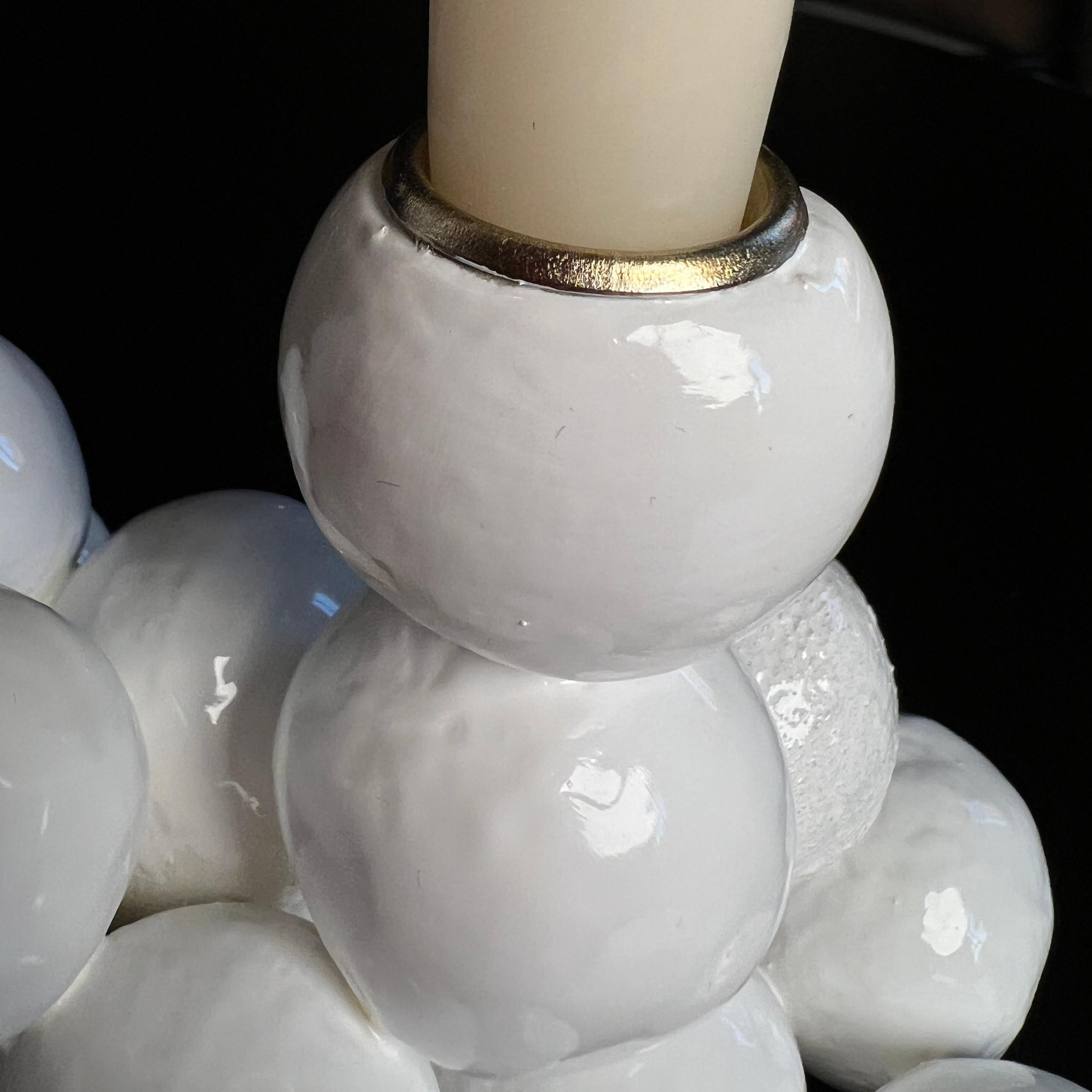 Arty Weißer Kerzenhalter „Textures Pearls“ für 2 Kerzenkugel, Original-Skulptur im Angebot 13