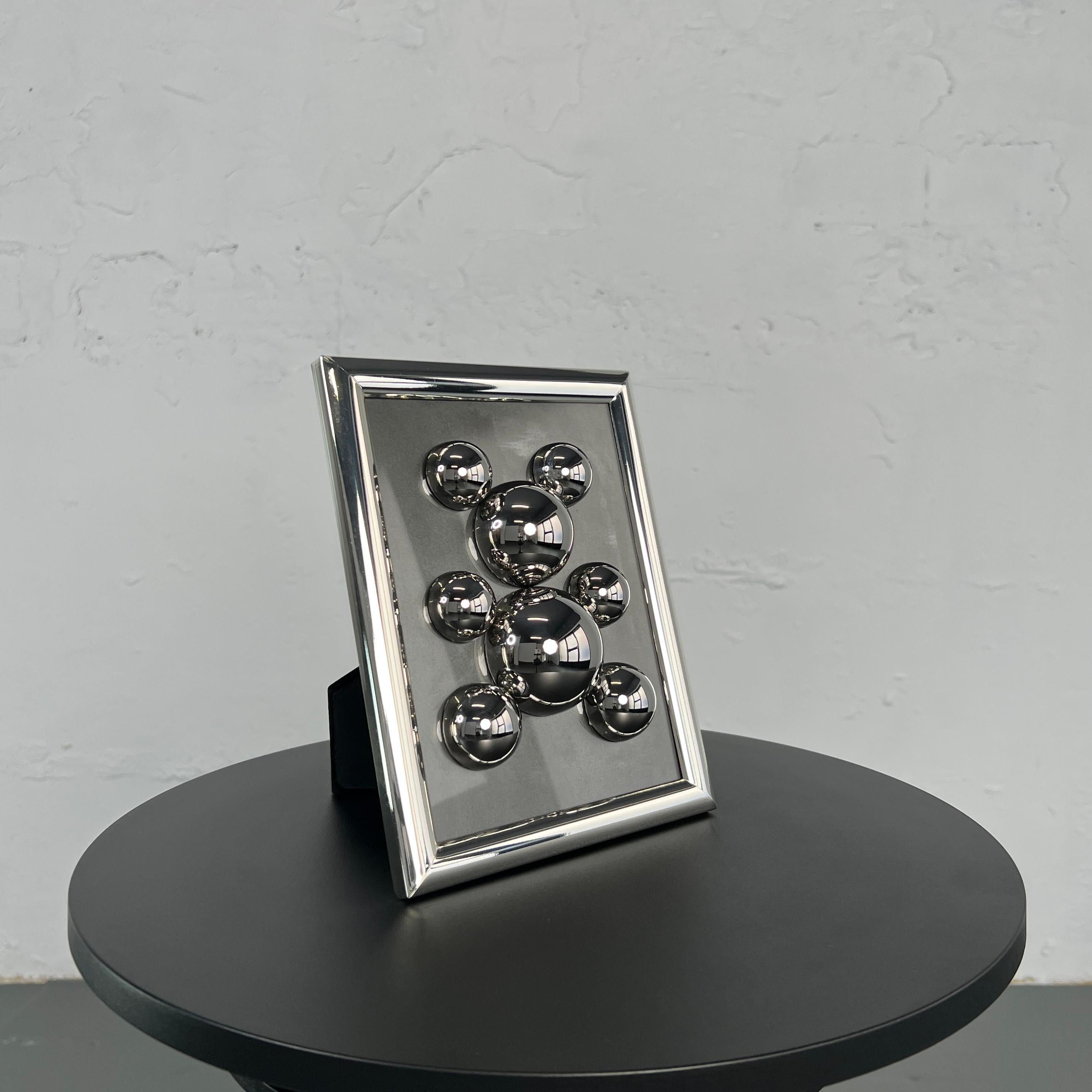 Rahmen Medium Zinn Edelstahl Bär '1' (Geometrische Abstraktion), Sculpture, von IRENA TONE