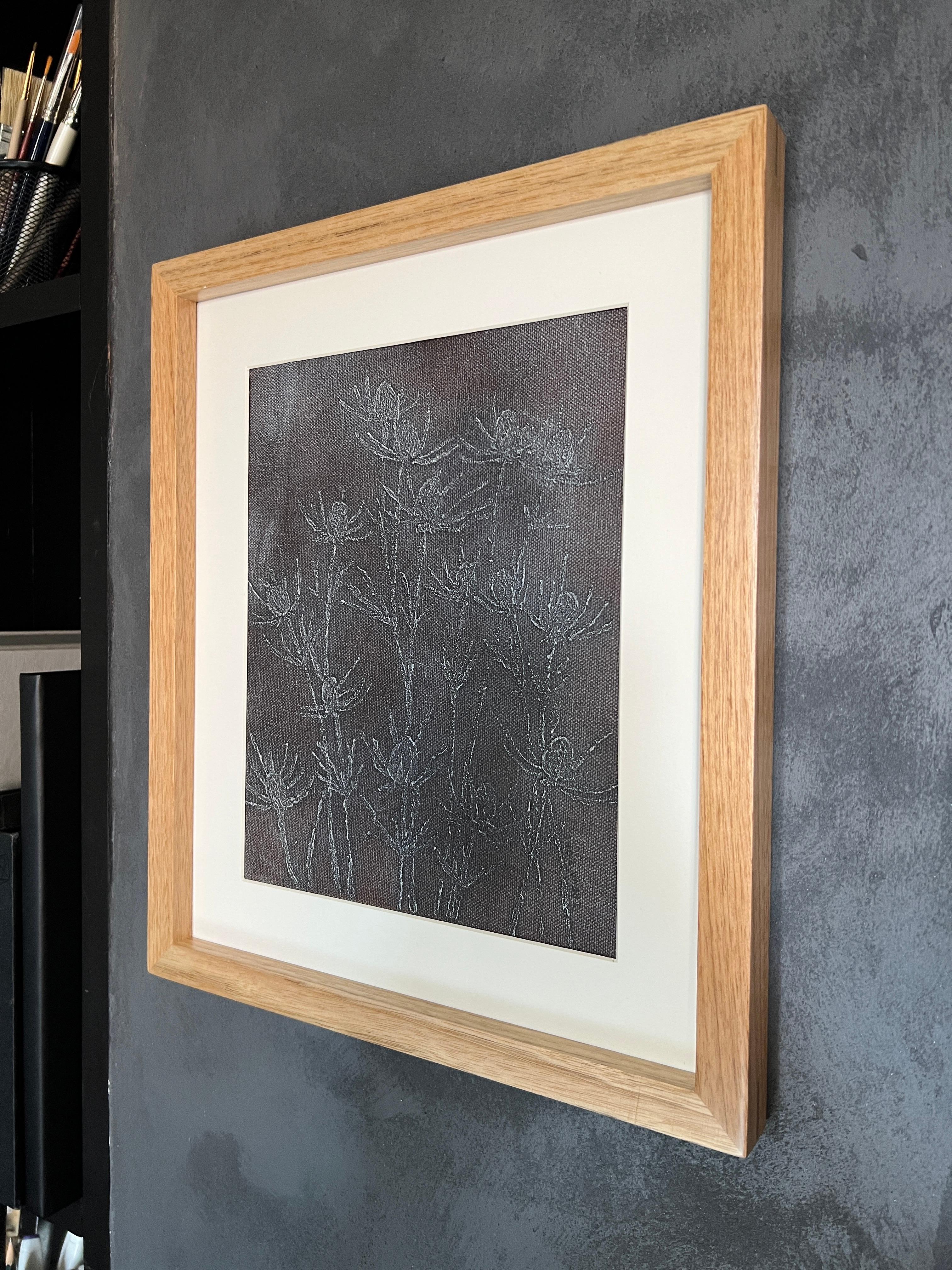 Eryngium marrón - Figurative Painting Negro de IRENA TONE