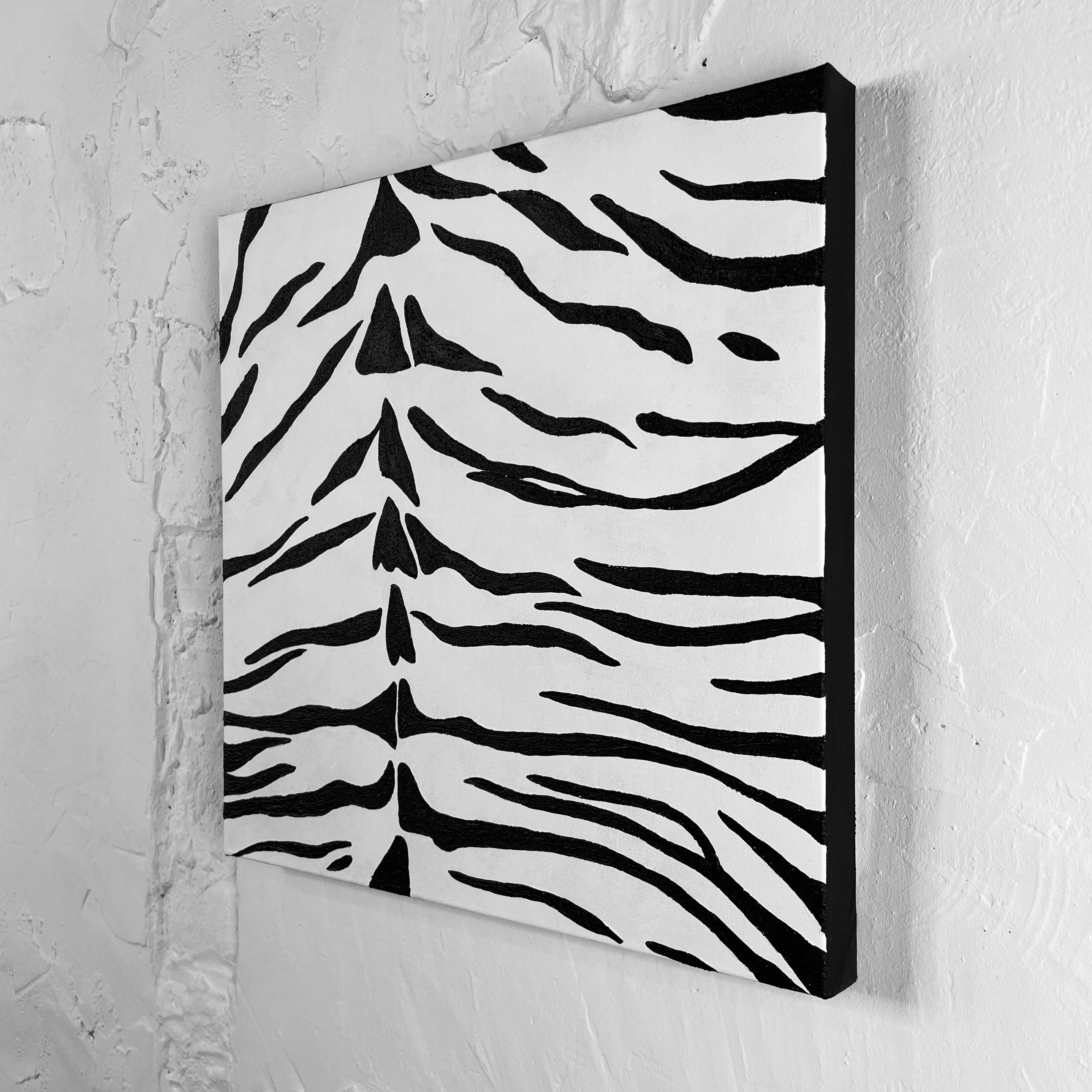 Monochrome Tiger Pattern - Abstract Painting by IRENA TONE