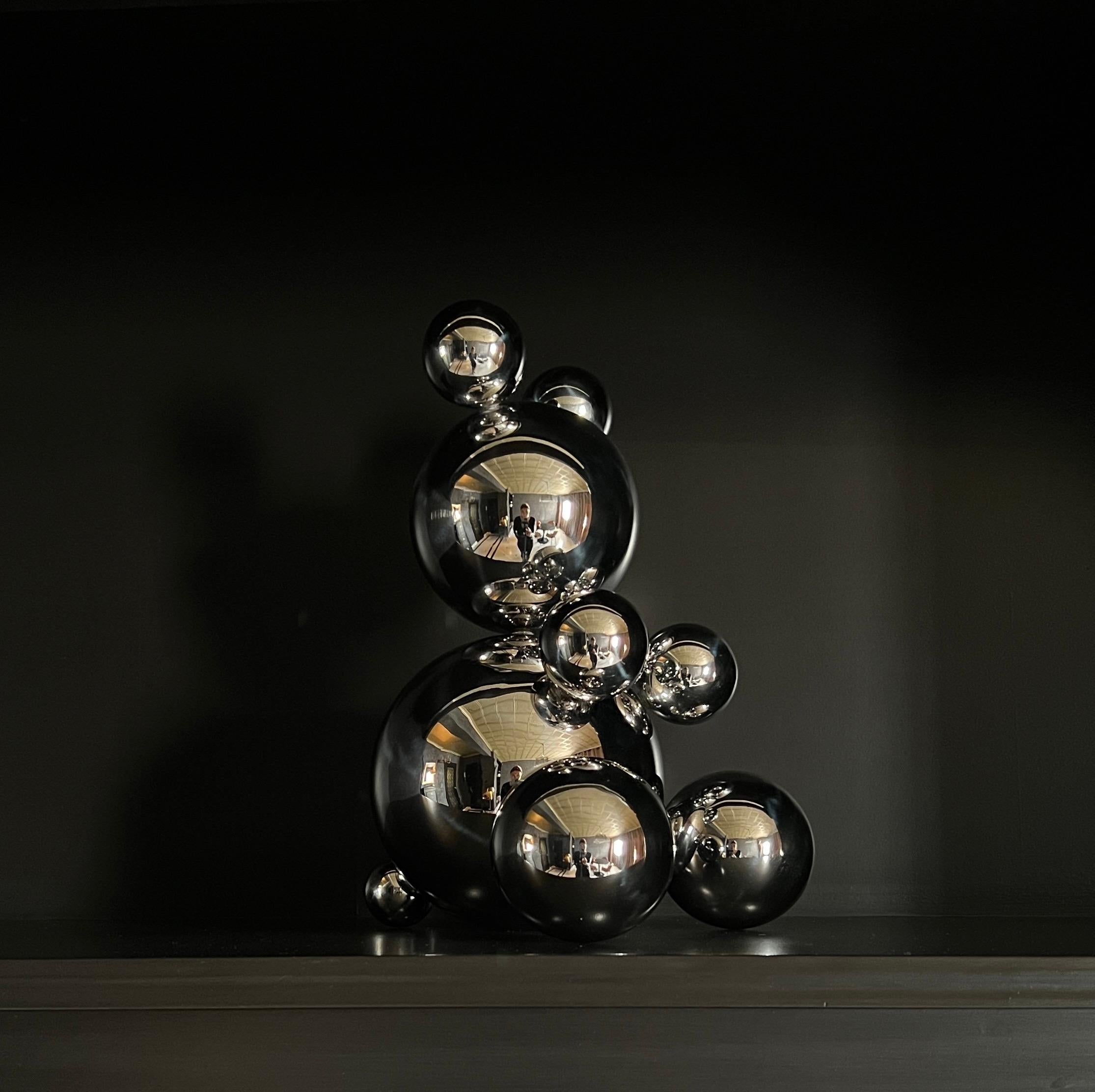 L'ours moyen en acier inoxydable « Lucky » - Sculpture minimaliste 8