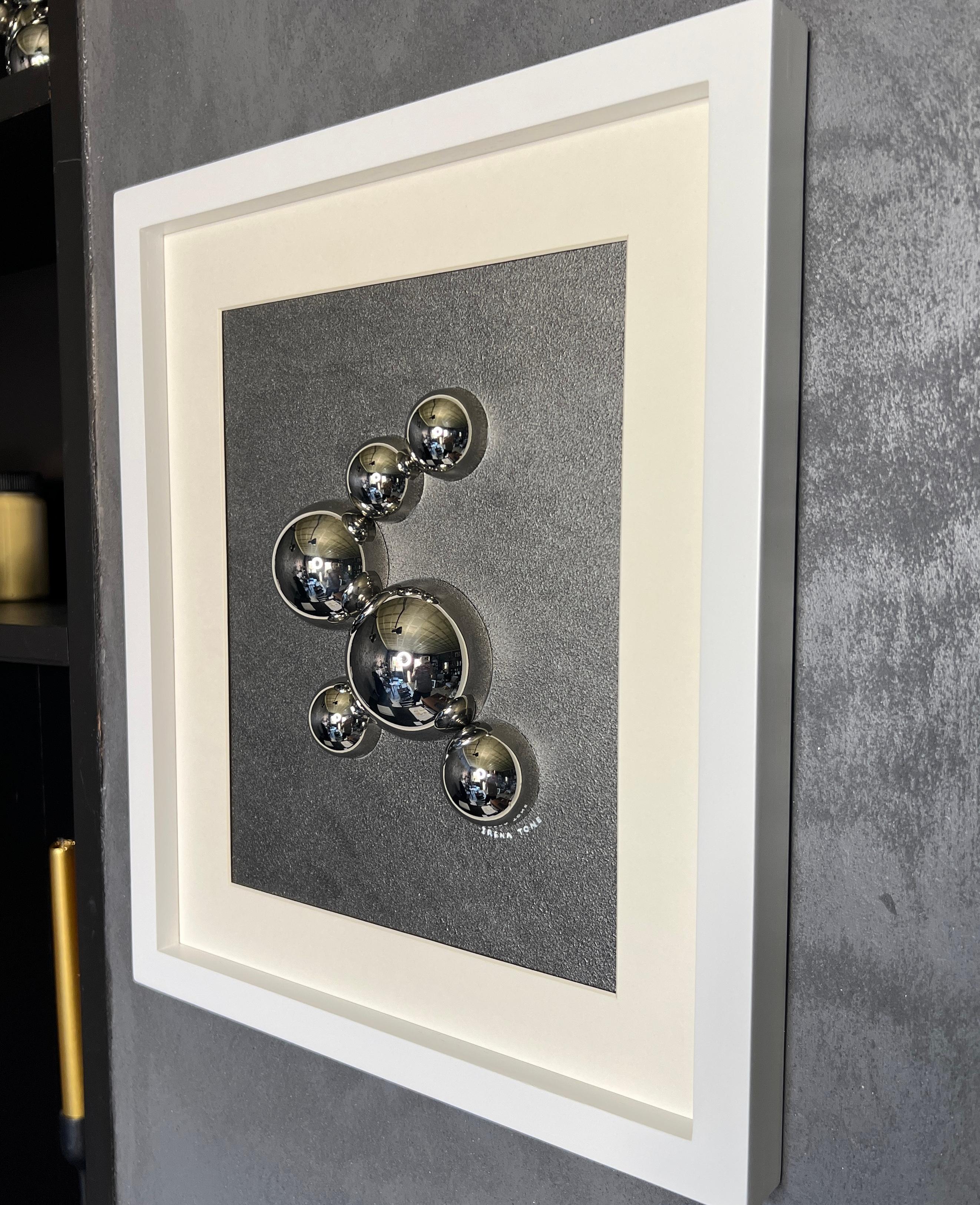 Every artwork is hand-made and supported with a certificate of authenticity.
Made in Spain, 2024.
The frame is included.
Package: protected cardboard box.
Dispatching terms: 2-3 working days.
Location and Delivery: from Spain

Frame:
13.6 x 11.6 x 1