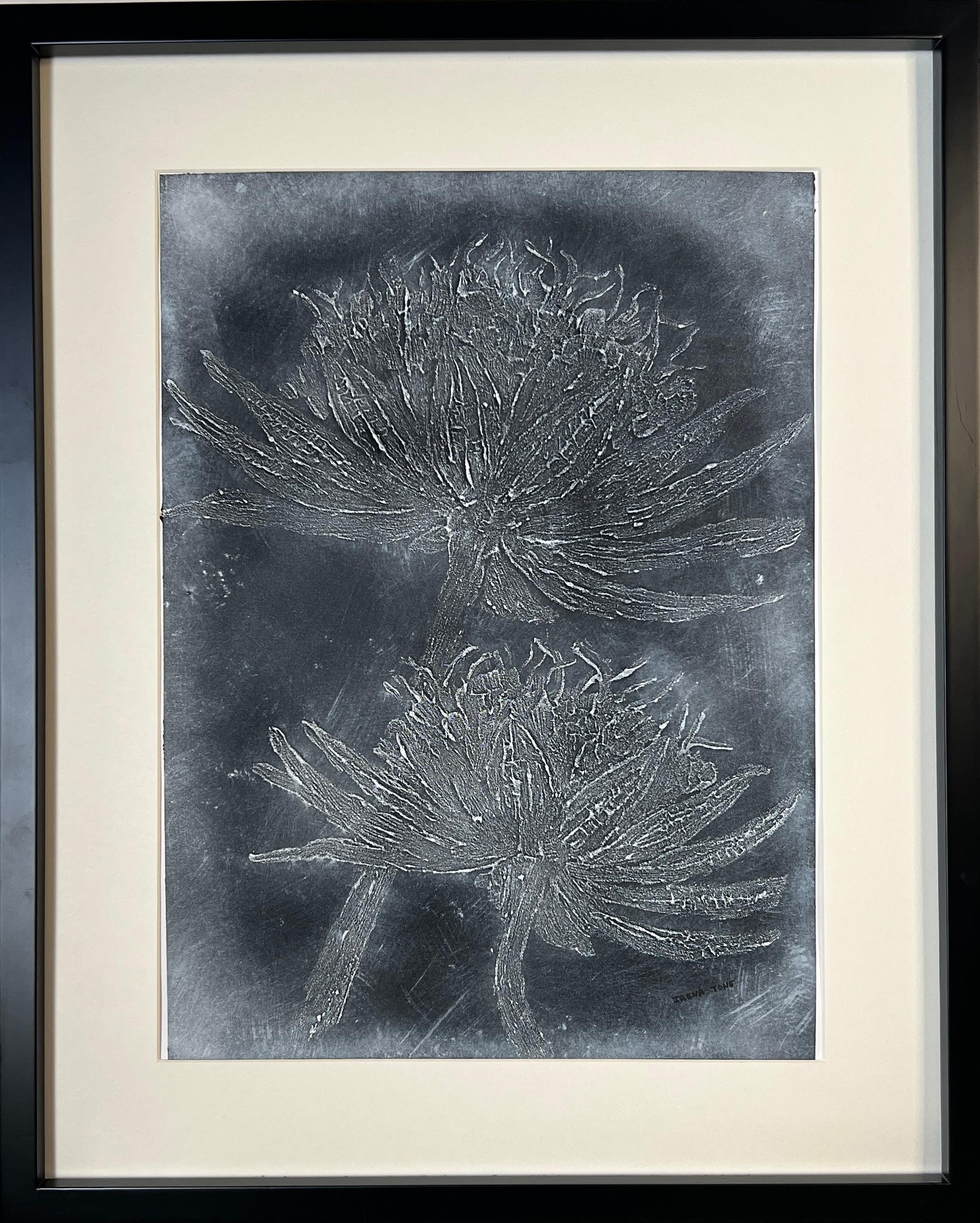 Tropische Wildblumen – Painting von IRENA TONE