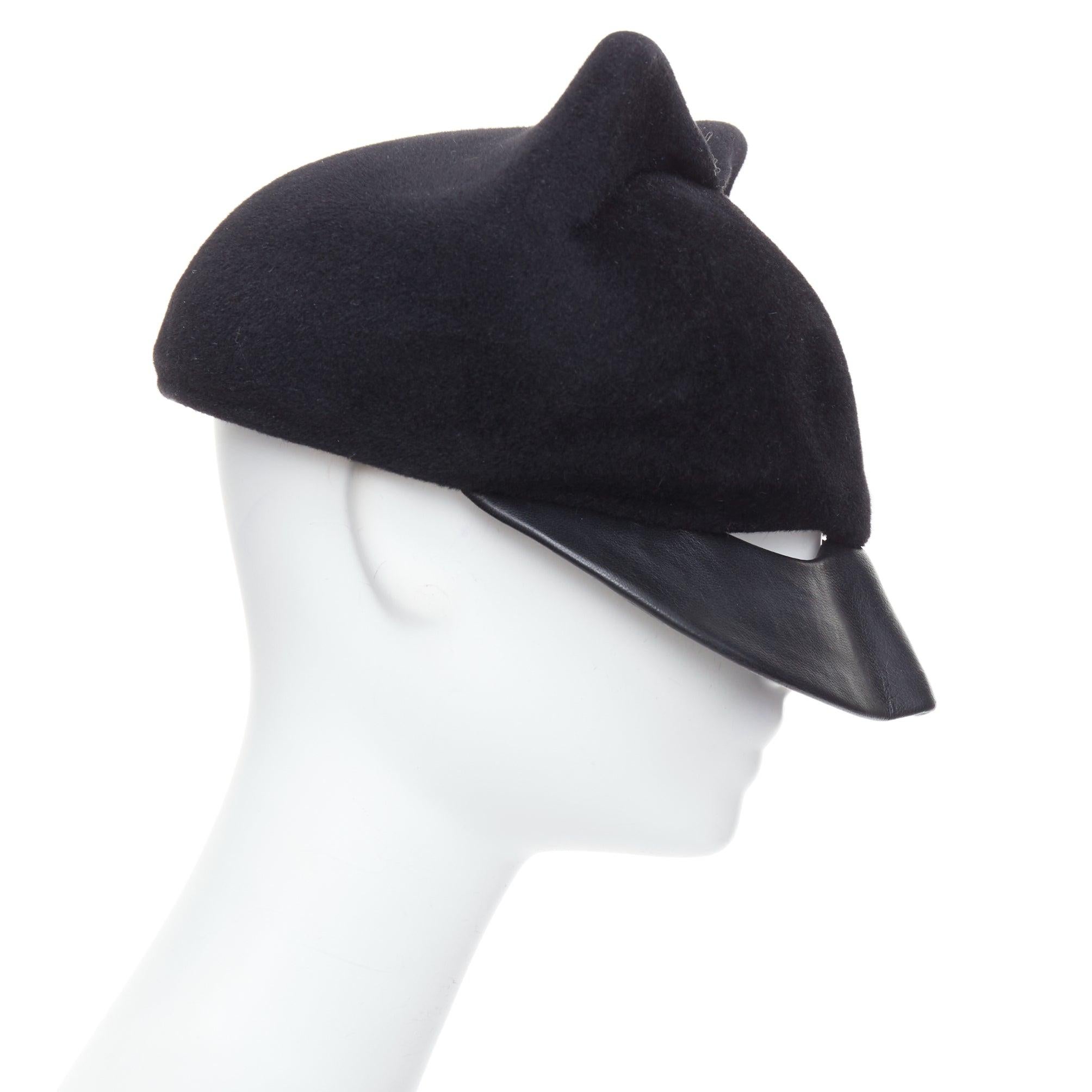 Noir Irene noir laine cat eye découpé chapeau fascinateur de mascarade.