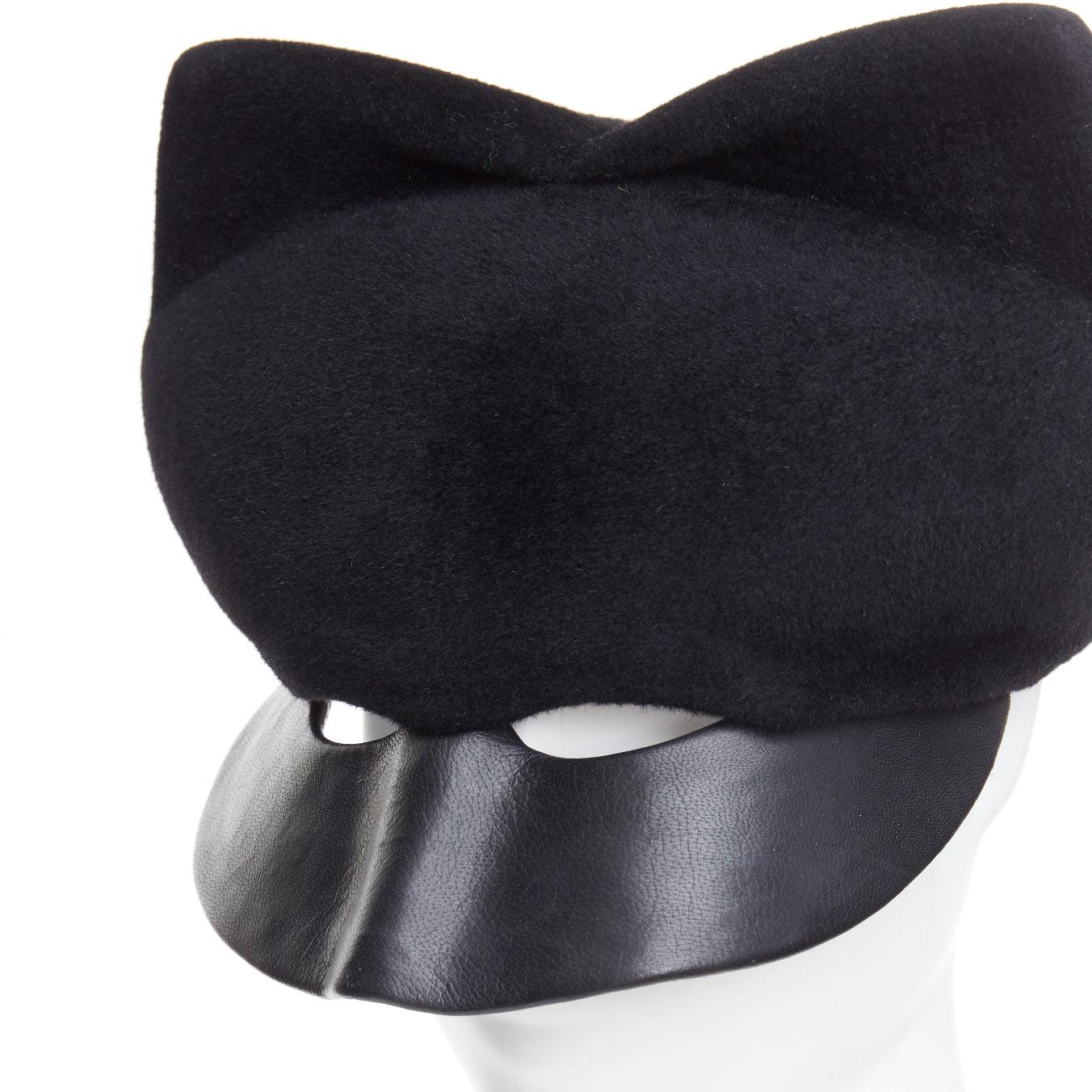 Irene noir laine cat eye découpé chapeau fascinateur de mascarade. 1