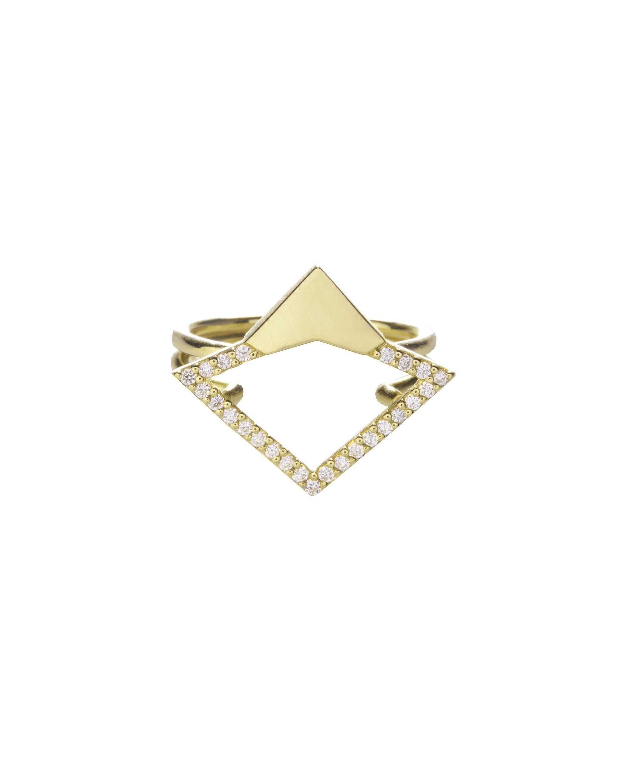 Handmade Sustainable 18 Karat Yellow Gold and Diamond Pavé Geometric Set For Sale 5