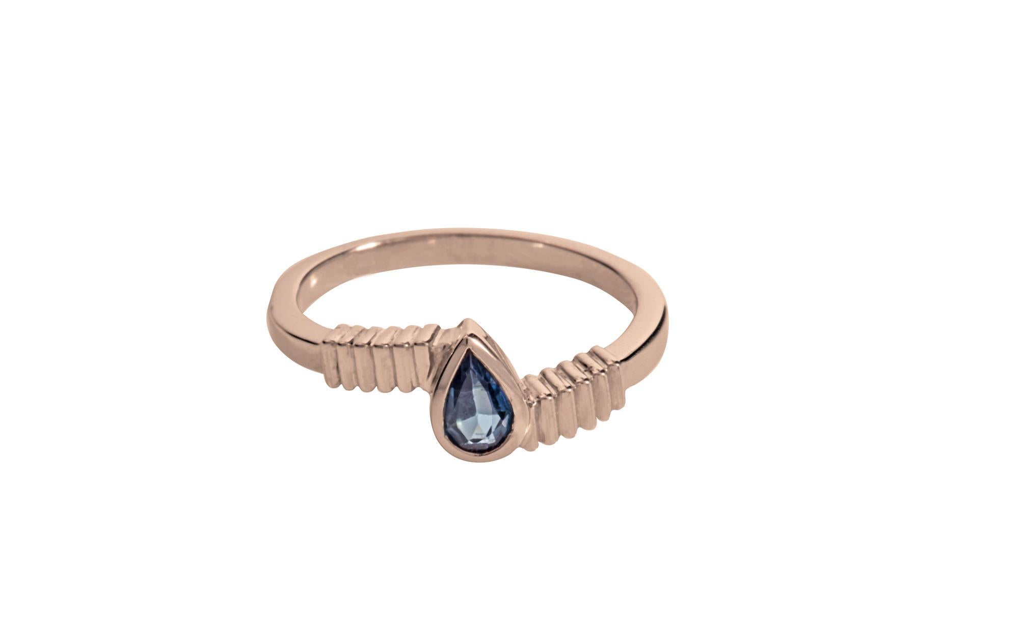 Contemporary 18 Karat Rose Gold 0.50 Carat Blue Sapphire Pear cut Stacking Ring For Sale