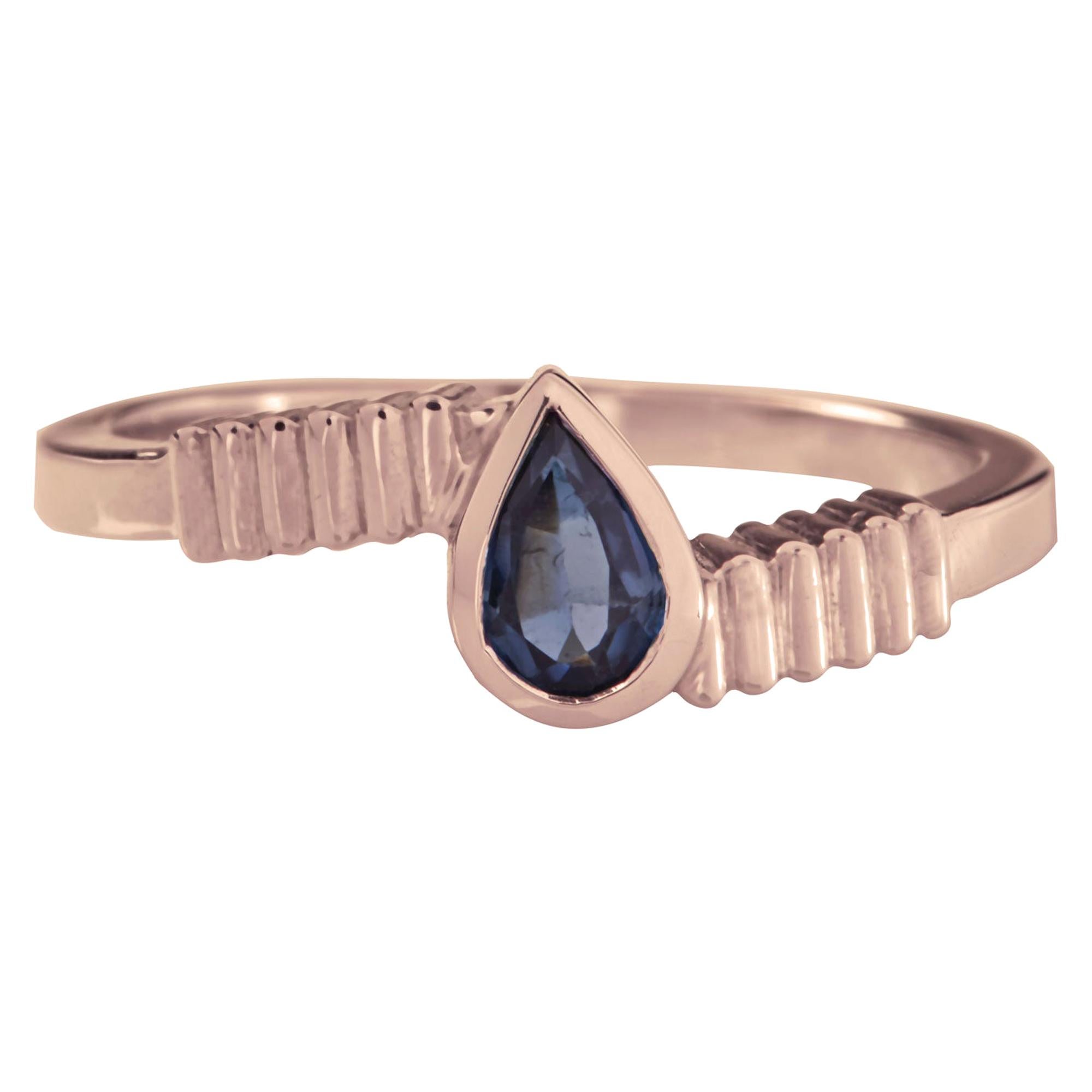 18 Karat Rose Gold 0.50 Carat Blue Sapphire Pear cut Stacking Ring For Sale