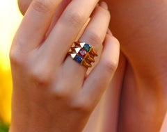 18 Karat Rose Gold 0.70 Carat Blue Sapphire Oval Cut Stacking Ring