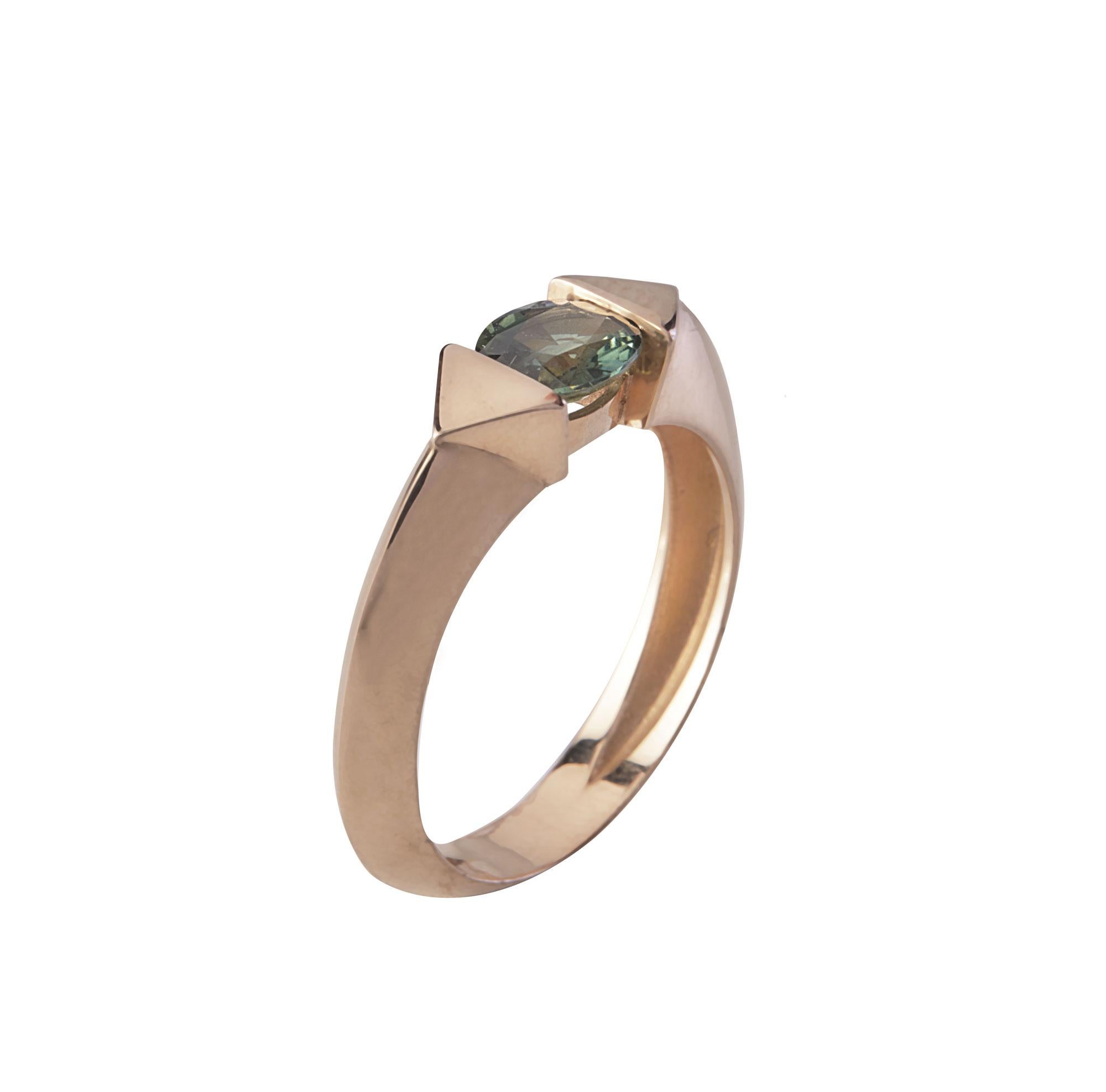 18 Karat Rose Gold 0.70 Carat Unheated Green Sapphire Oval Cut Stacking Ring For Sale 6