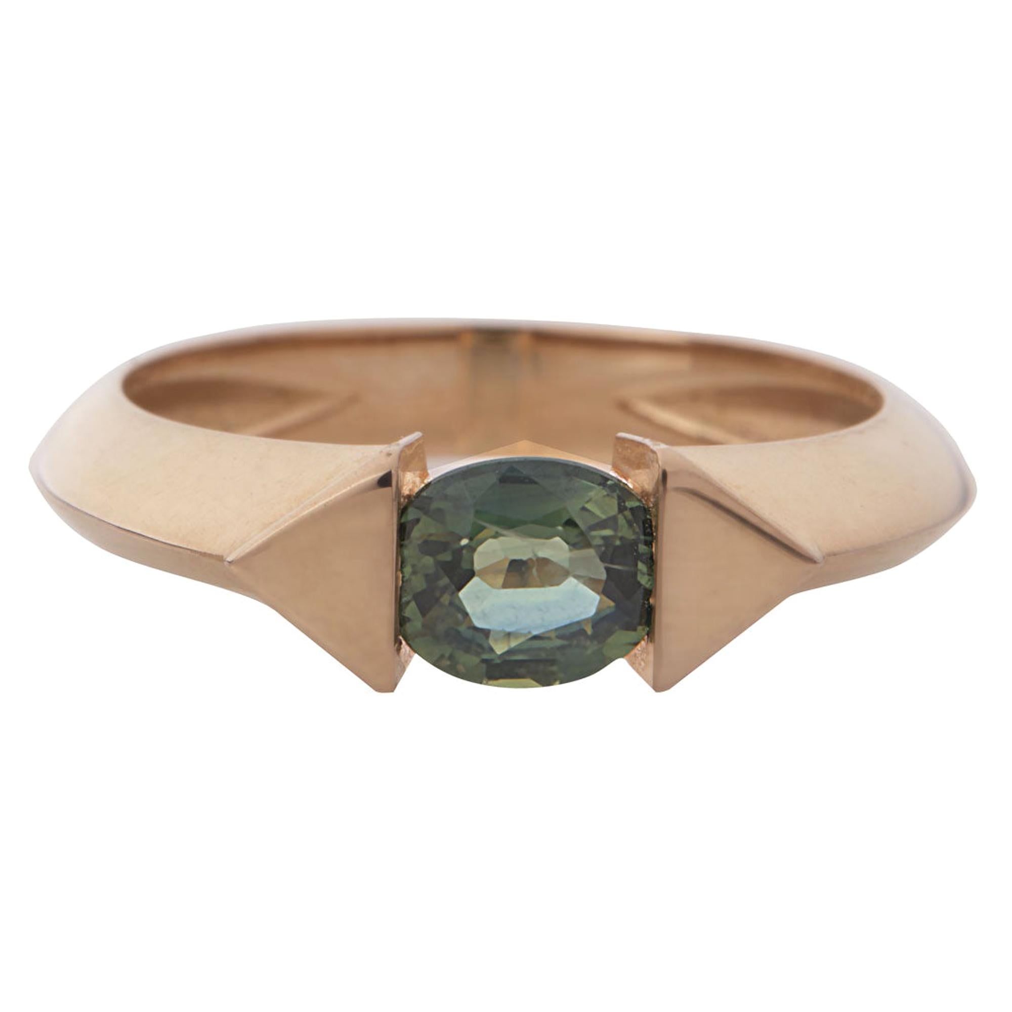 18 Karat Rose Gold 0.70 Carat Unheated Green Sapphire Oval Cut Stacking Ring For Sale