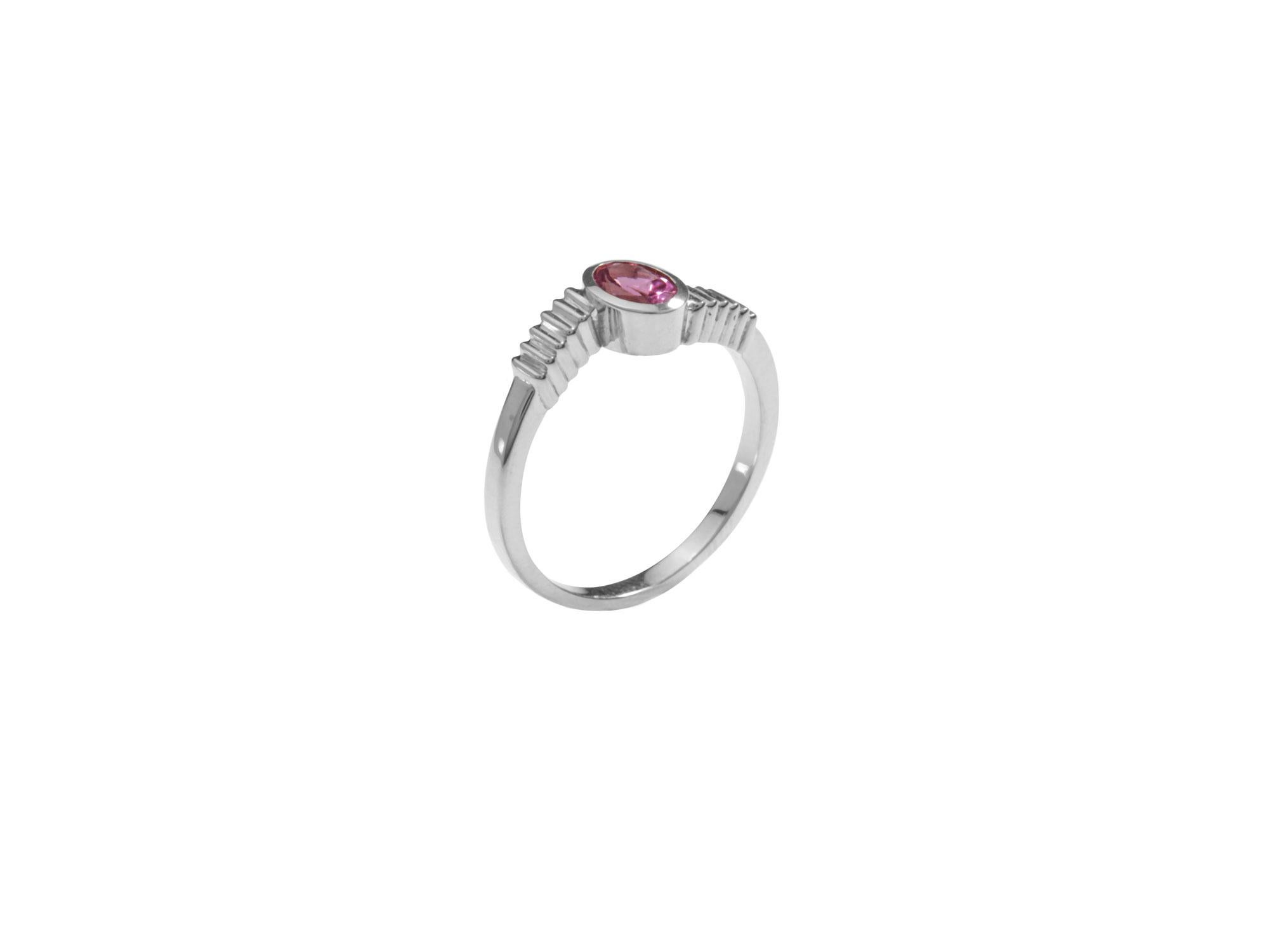 When simplicity meets the extraordinary. Mix & Match

•	18 Karat Recycled White Gold 
•	Weight: approx. 4 gr gold
•	Pink sapphire 6×5 mm oval cut
•	0,50 ct
•	Origin: Ceylon mine, Sri Lanka
•	Hand-made in Spain
•	Bespoke: Yellow, White and Rose