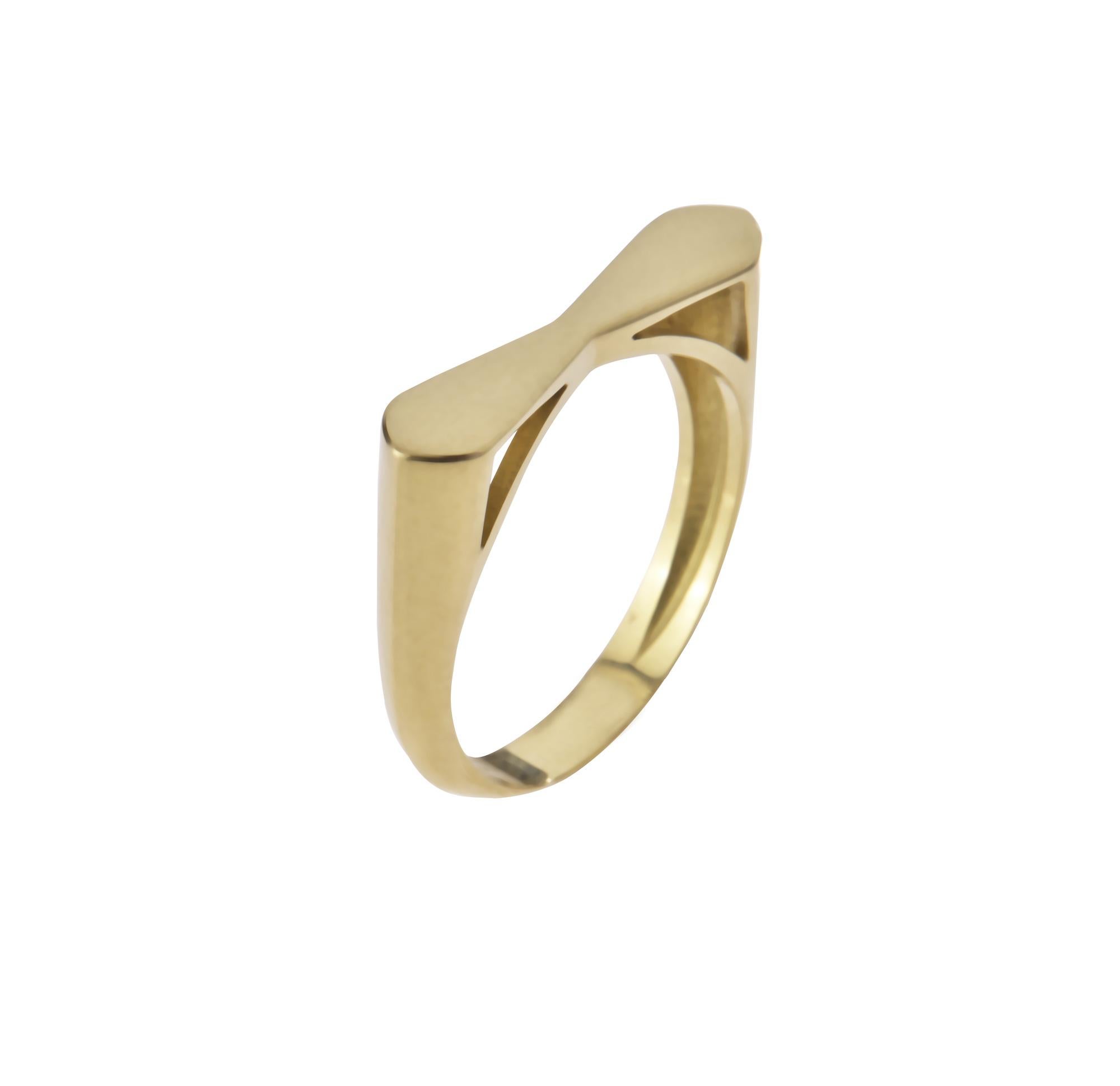 18 Karat Recycled Yellow Gold Tie Ring. Sustainable Fine Jewelry For Sale 3