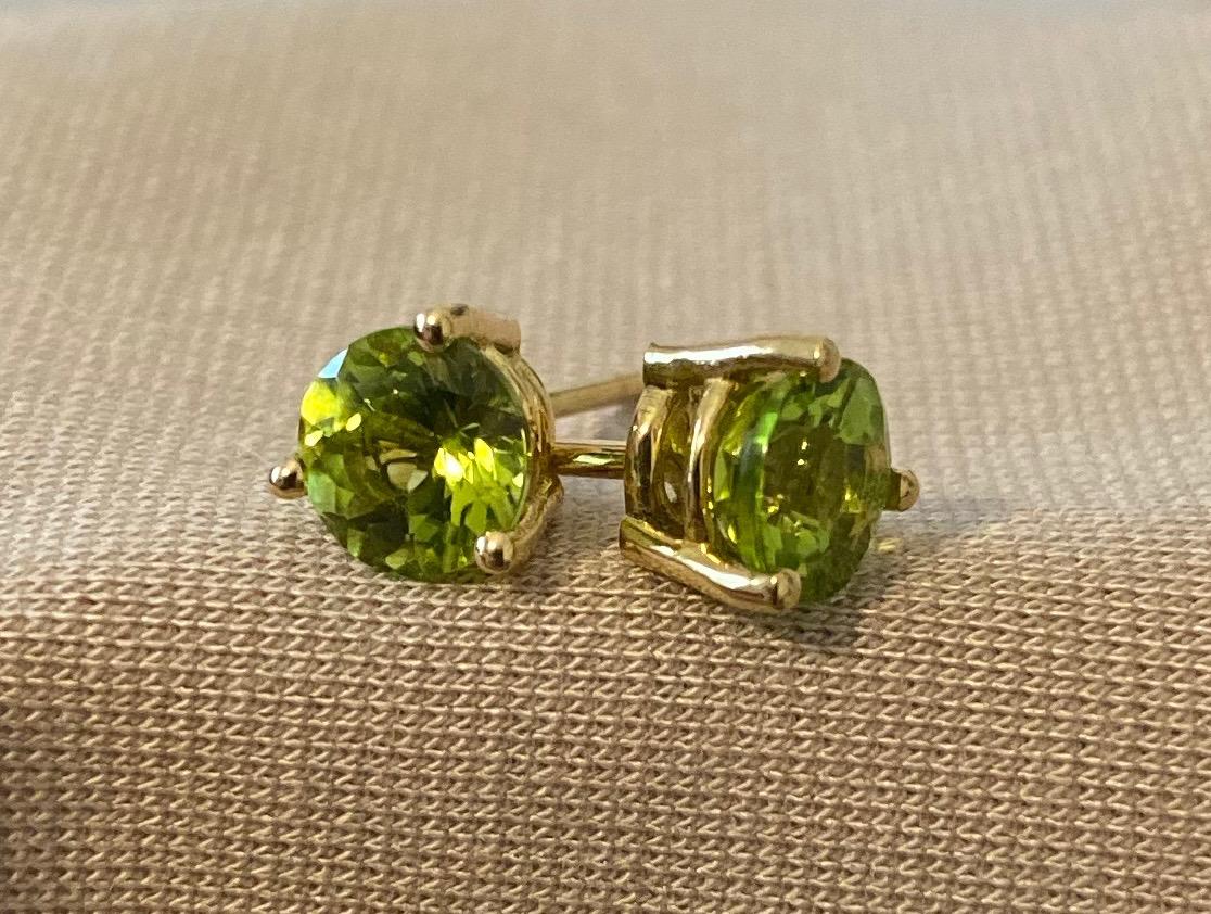 Contemporary 18 Karat Yellow Gold with Peridot in Round Cut Earrings.Sustainable Fine Jewelry For Sale