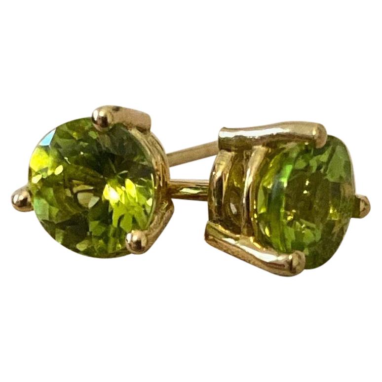 18 Karat Yellow Gold with Peridot in Round Cut Earrings.Sustainable Fine Jewelry For Sale