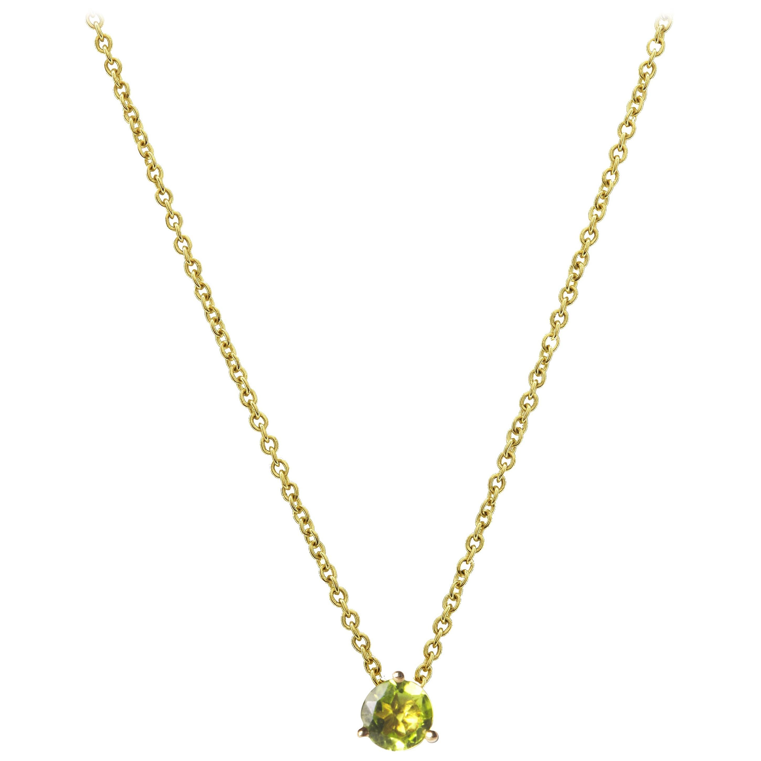 18 Karat Yellow Gold with Peridot in Round Cut Necklace.Sustainable Fine Jewelry For Sale