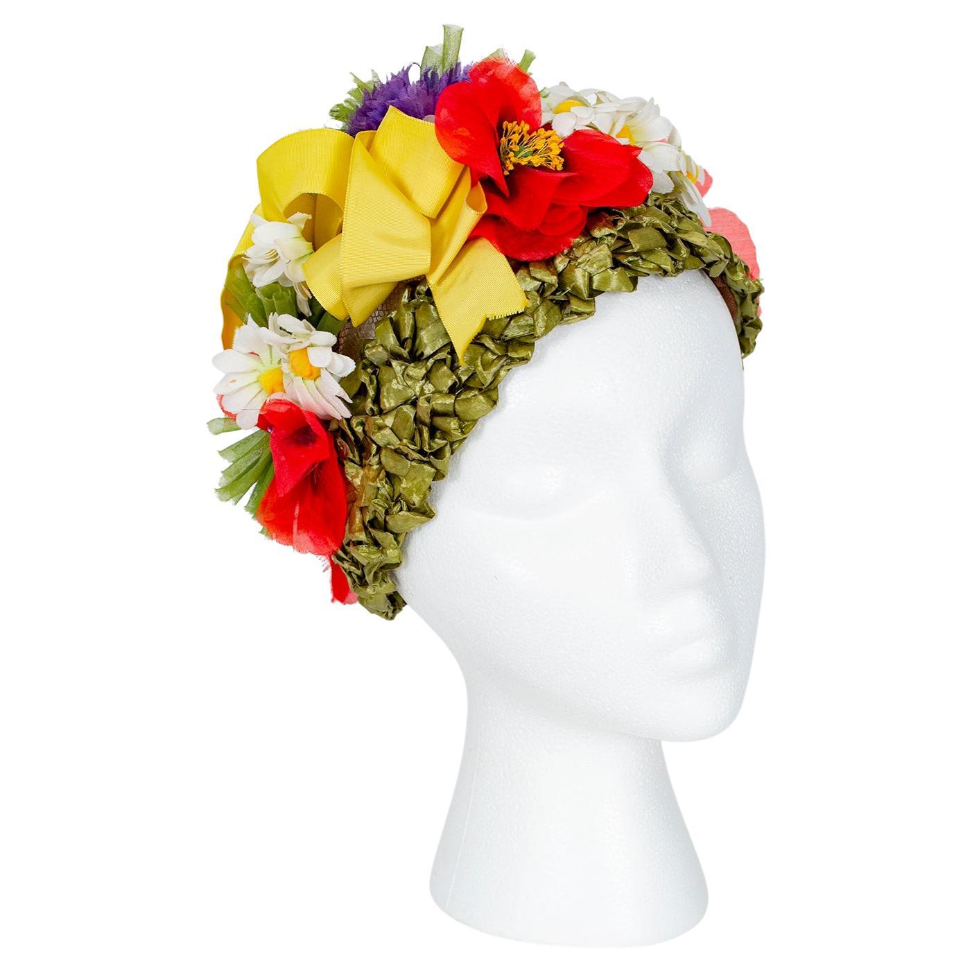 Irene of New York Chapeau turban à fleurs vertes, rouges, jaunes et violettes - M, années 1960