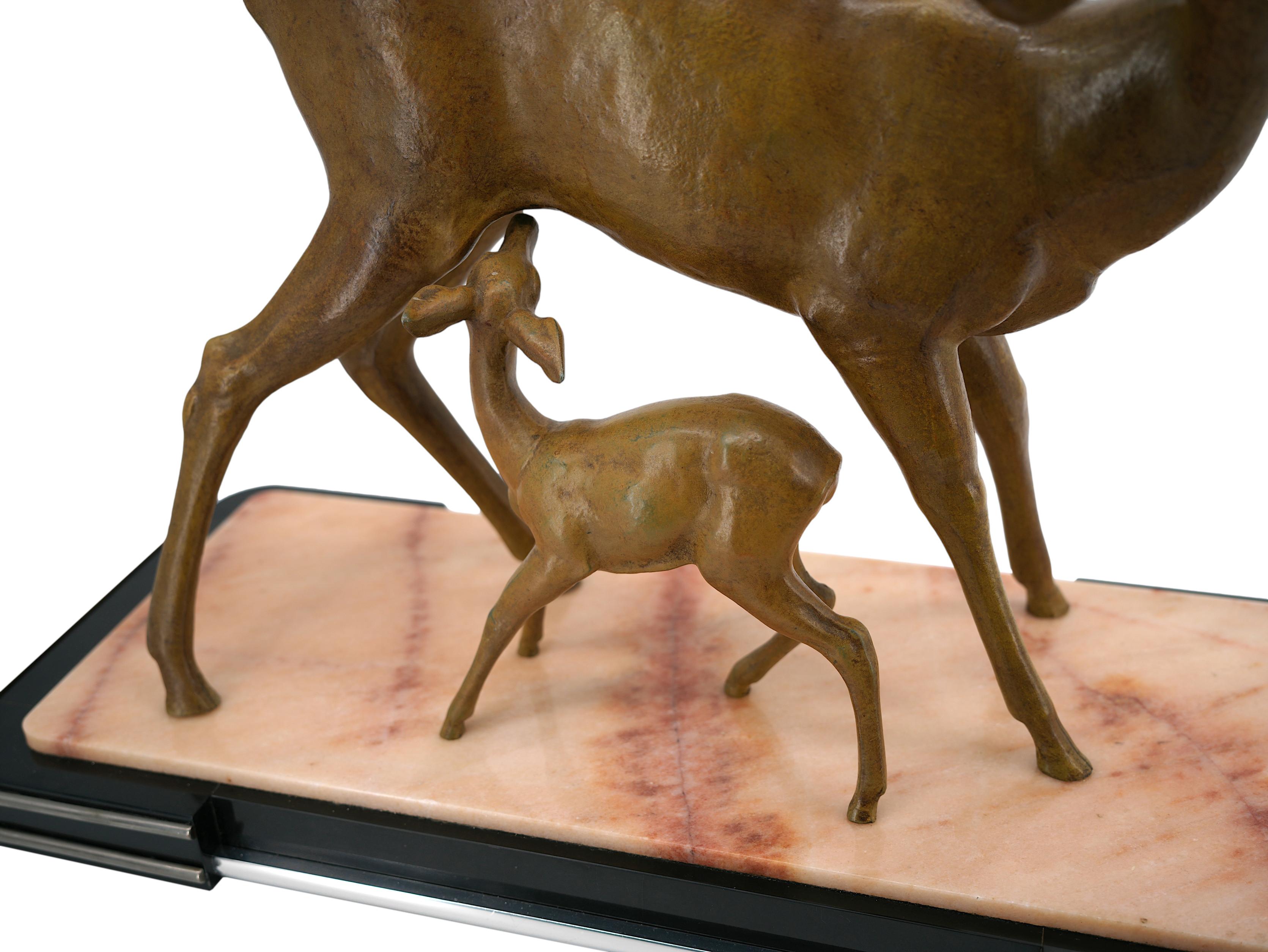 Irenee ROCHARD Rare and Large Doe and her Fawn Sculpture, 1920 For Sale 10