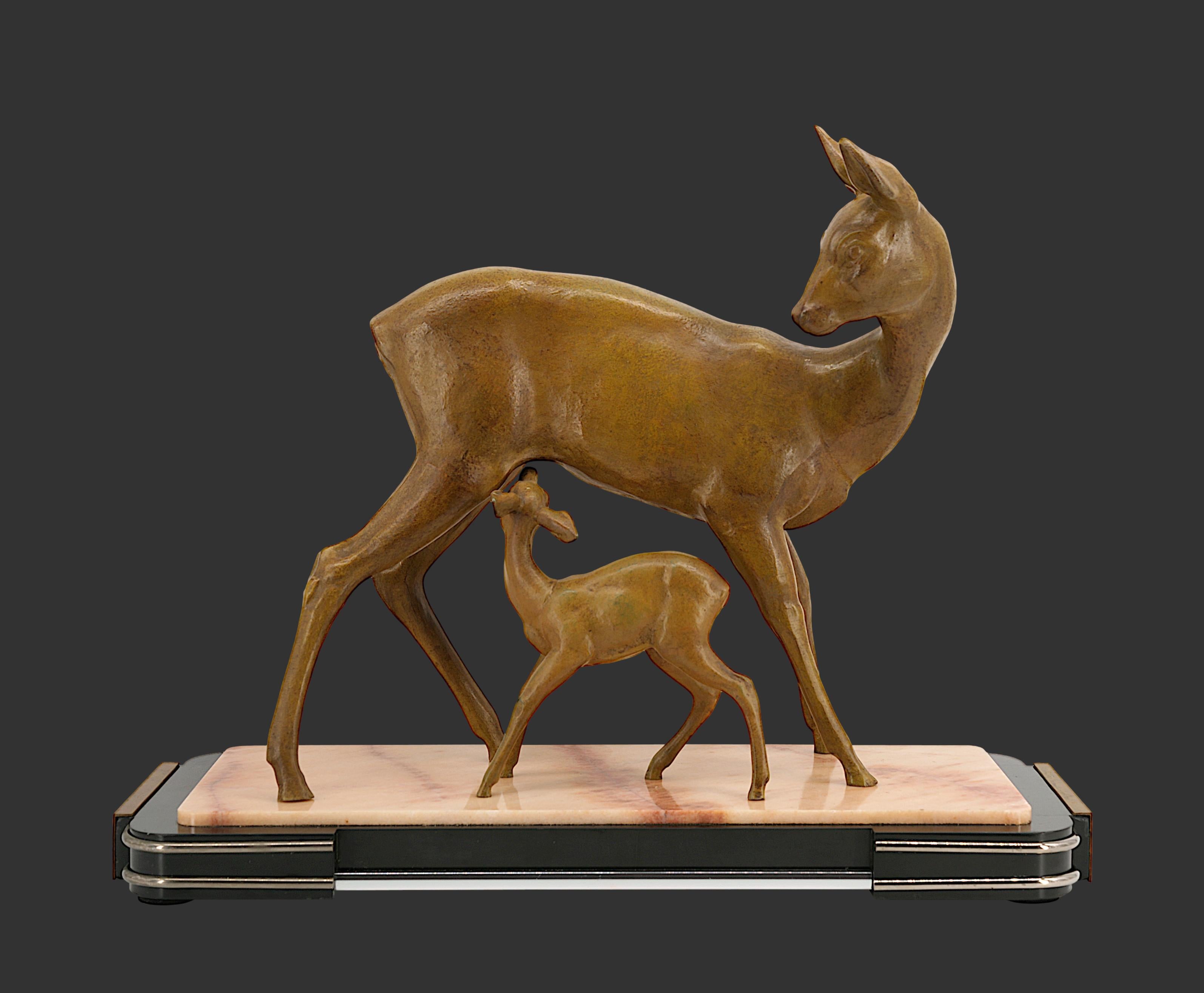 French Irenee ROCHARD Rare and Large Doe and her Fawn Sculpture, 1920 For Sale