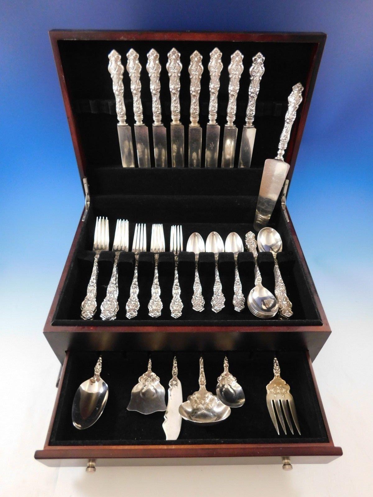 Masterfully crafted Irian by Wallace sterling silver flatware set, 47 pieces. This set includes:

Eight dinner size knives, 9 1/2
