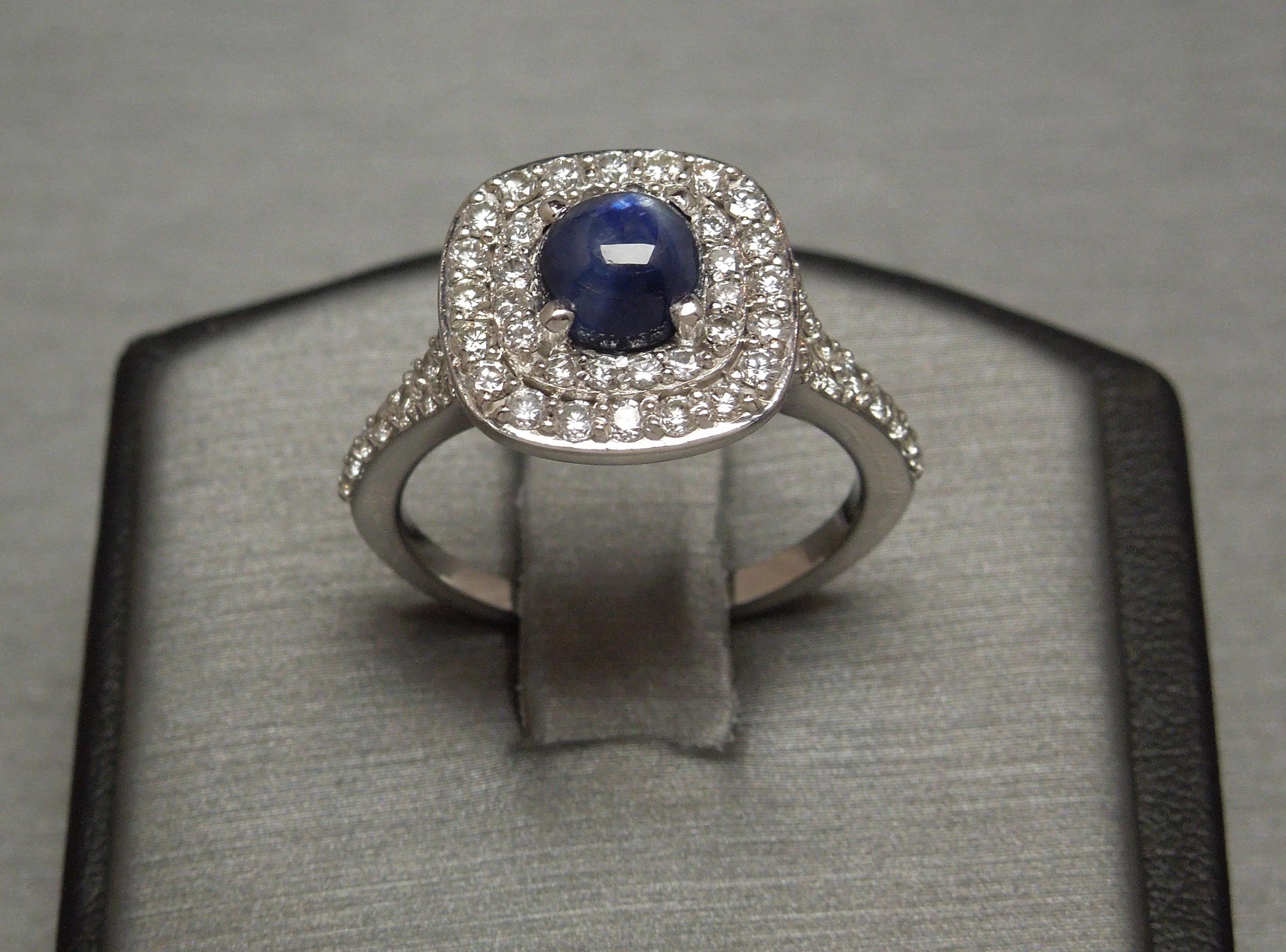 Iridescent 1.58 Carat Sapphire and Square Diamond Halo Ring For Sale 3