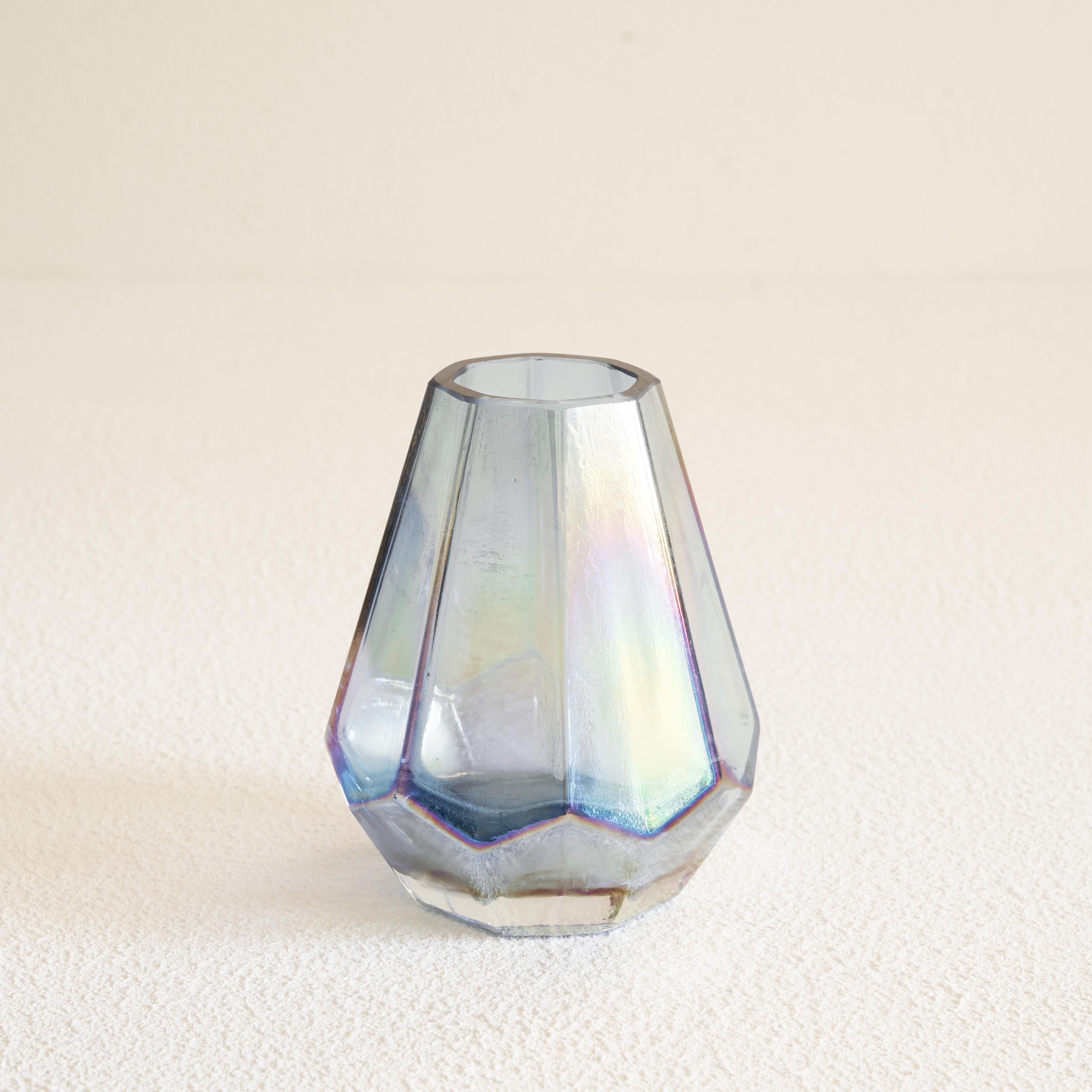 Iridescent Art Deco Glass Vase, 1930s For Sale 1