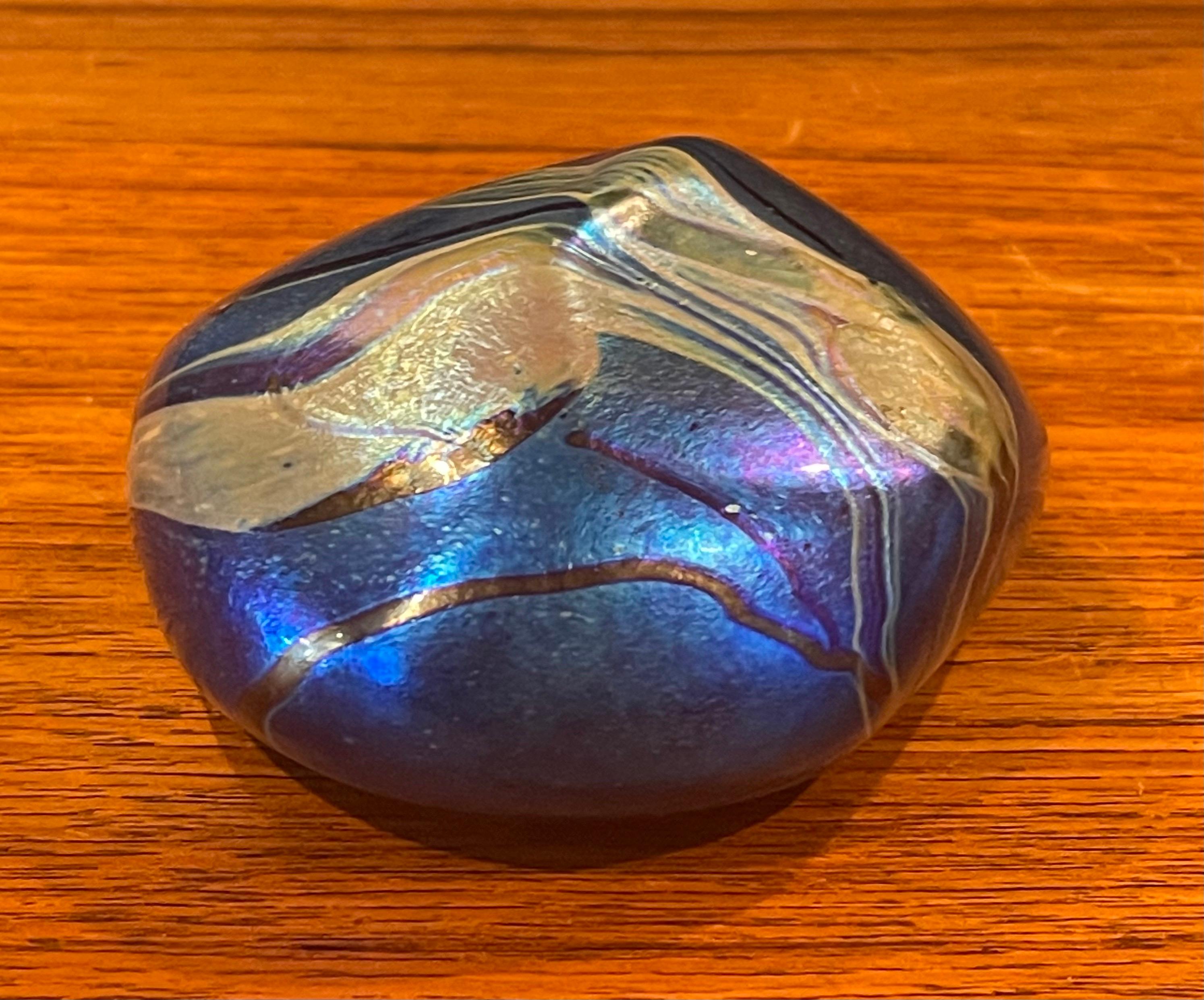Iridescent Art Glass Paperweight by Siddy Langley In Good Condition For Sale In San Diego, CA