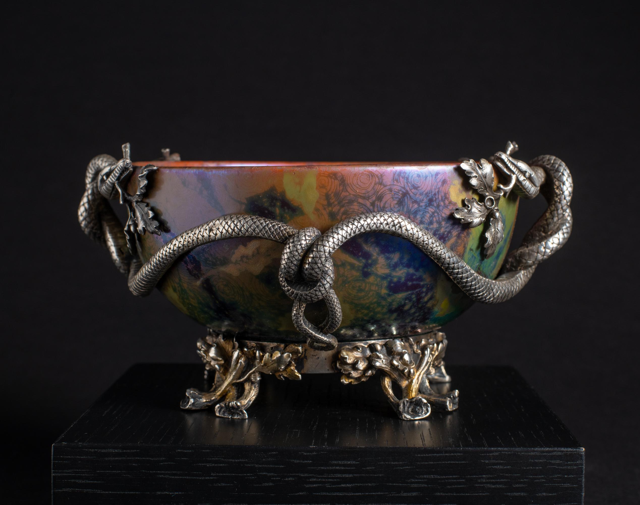 Argent Bol Art Nouveau irisé avec monture serpentine en argent de Clement Massier
