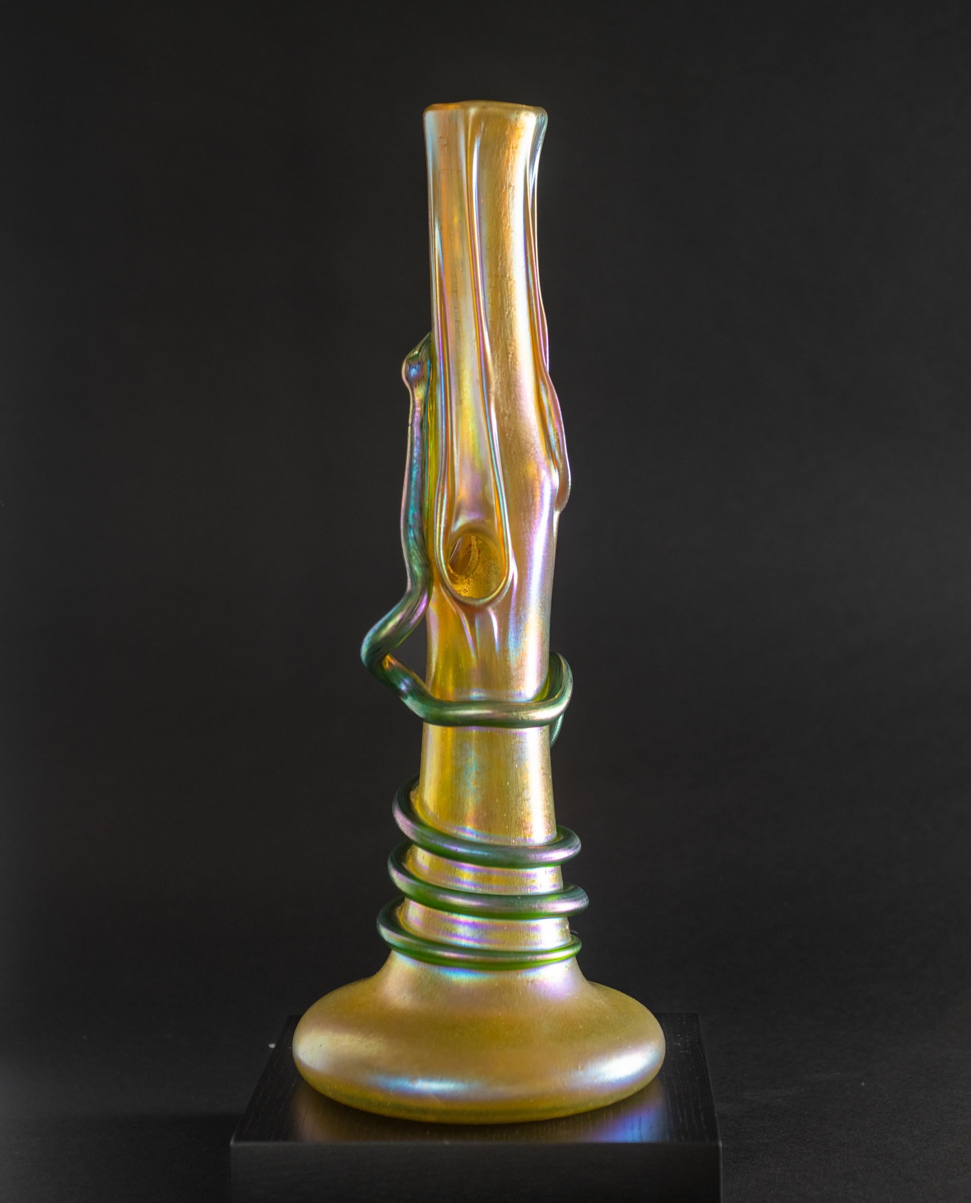 Iridescent Art Nouveau Glass Snake Vase by Johann Loetz Witwe In Excellent Condition For Sale In Chicago, US