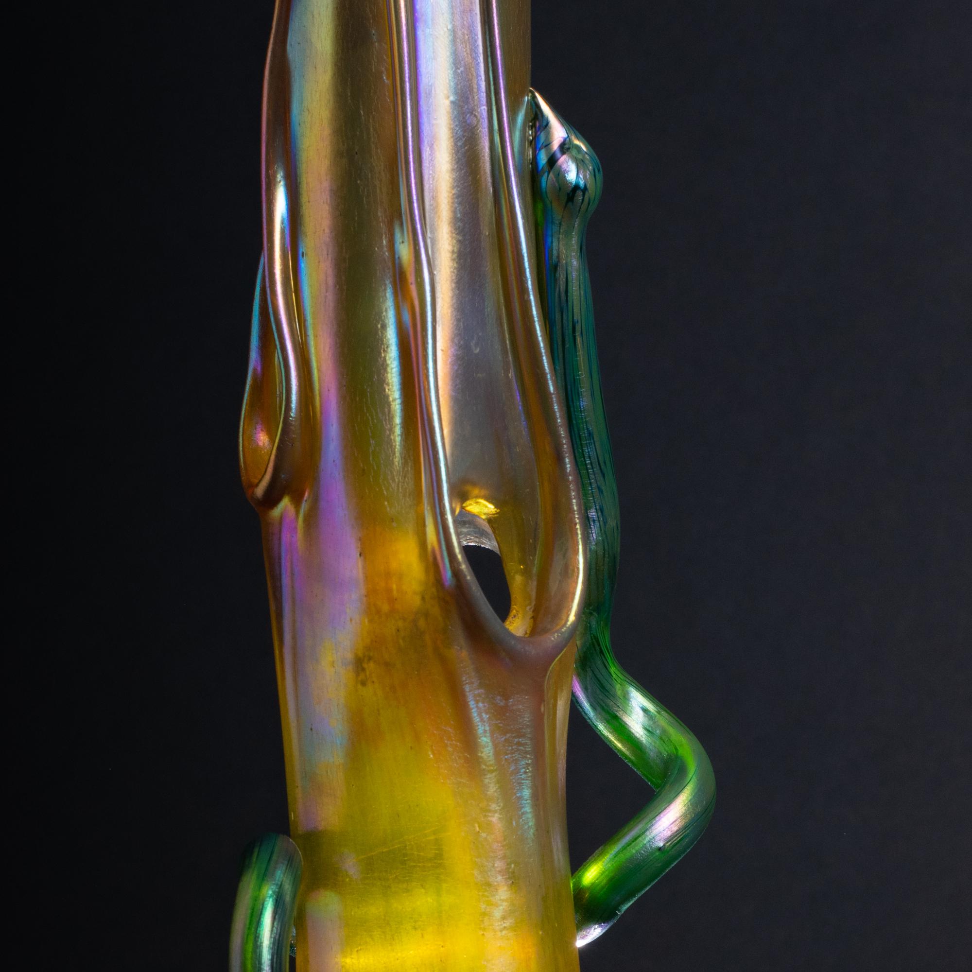 Iridescent Art Nouveau Glass Snake Vase by Johann Loetz Witwe For Sale 1