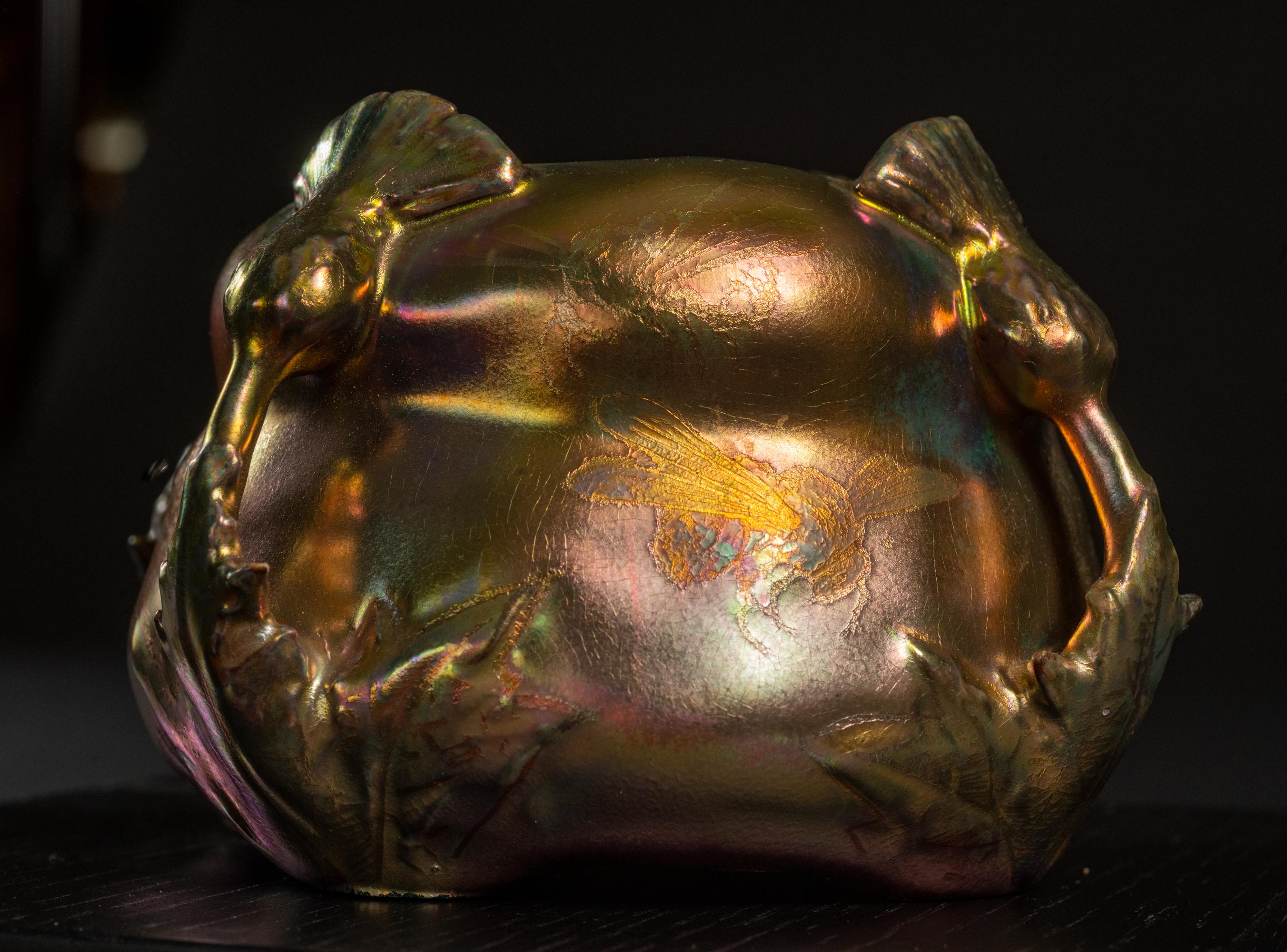 Iridescent Art Nouveau Golden Bees Vase by Delphin Massier for Clement Massier For Sale 3