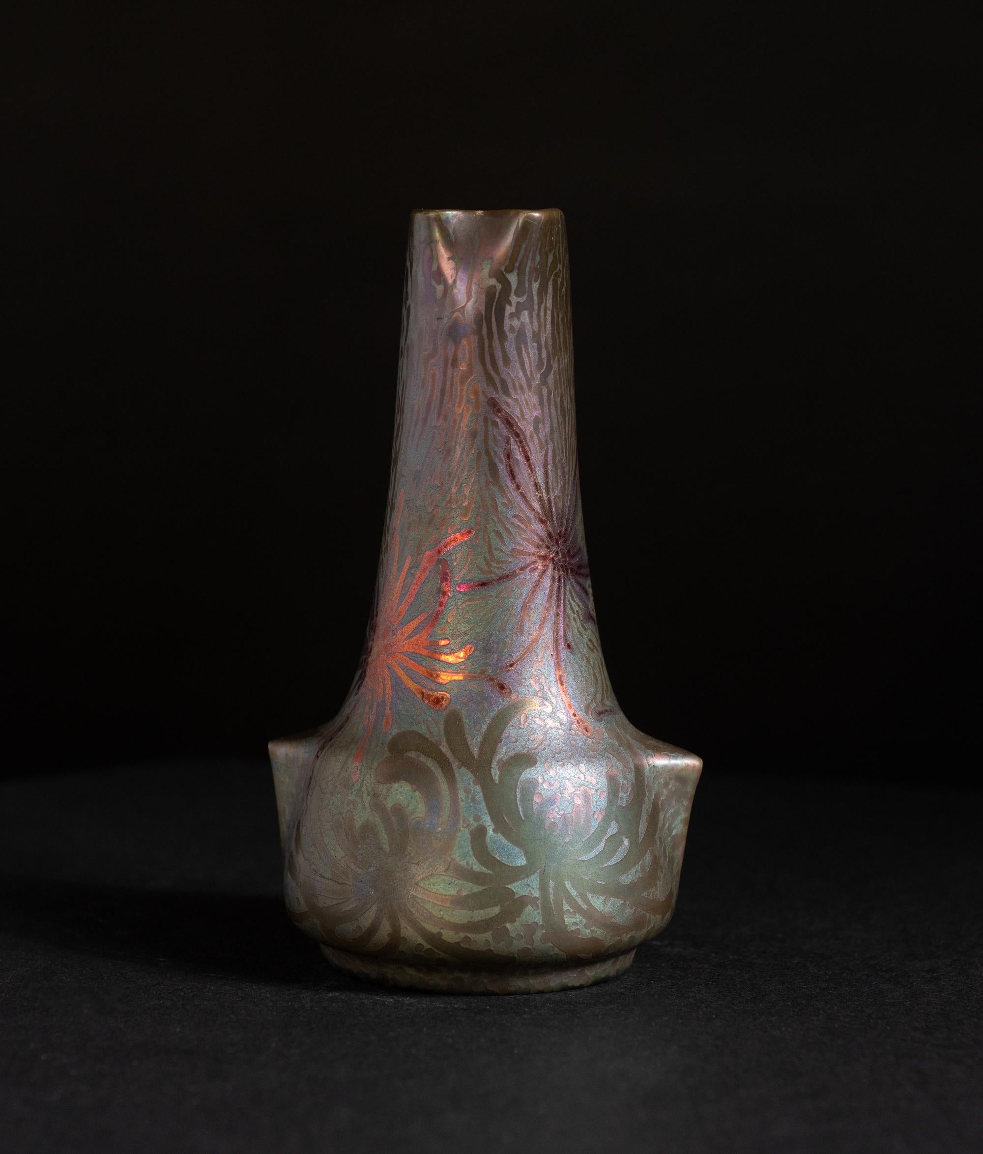 Iridescent Art Nouveau Spider Mum Floral Motif Vase by Clement Massier In Excellent Condition For Sale In Chicago, US