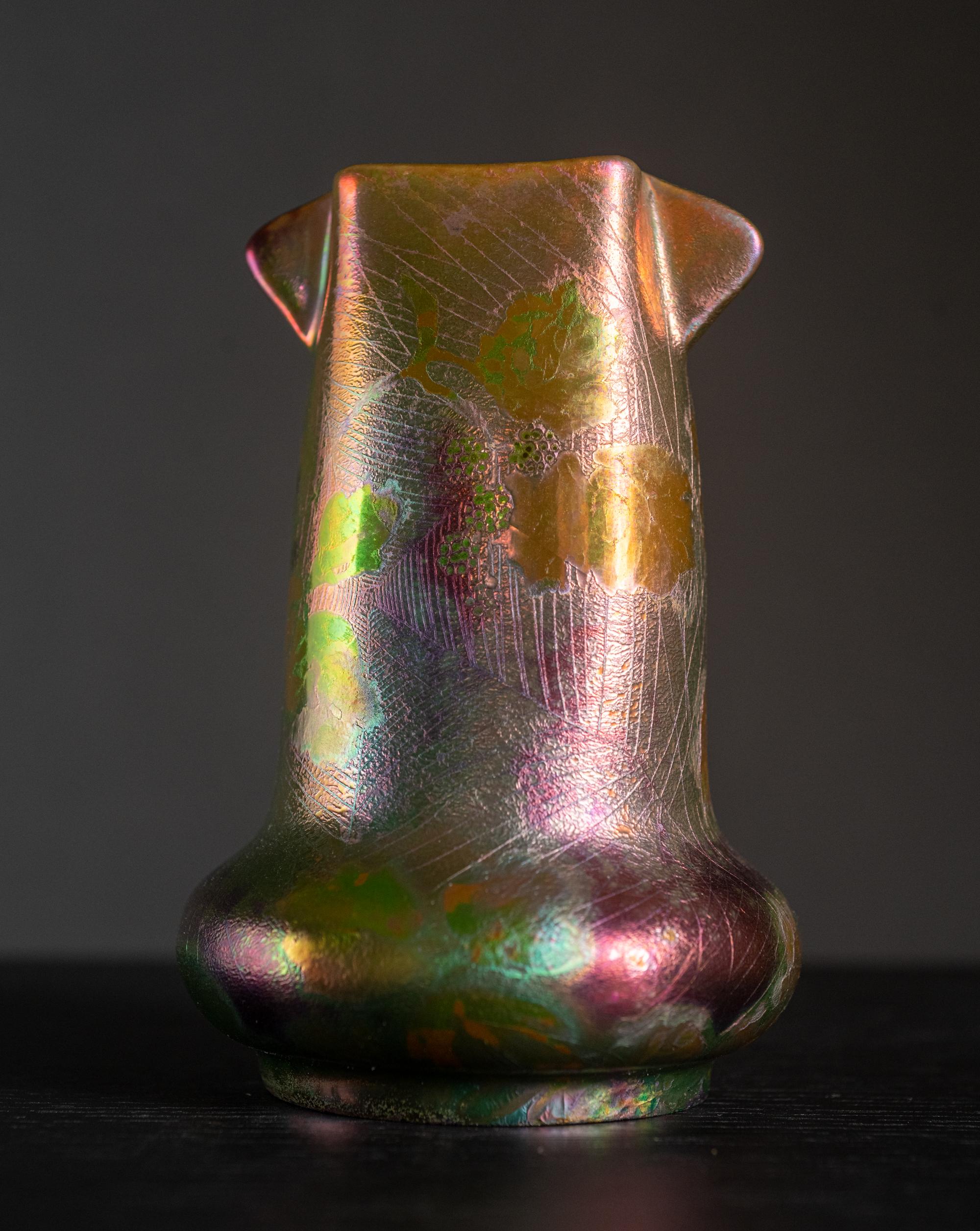 Iridescent Art Nouveau Spiderwebs & Berries Vase by Dhurmer for Clement Massier For Sale 2