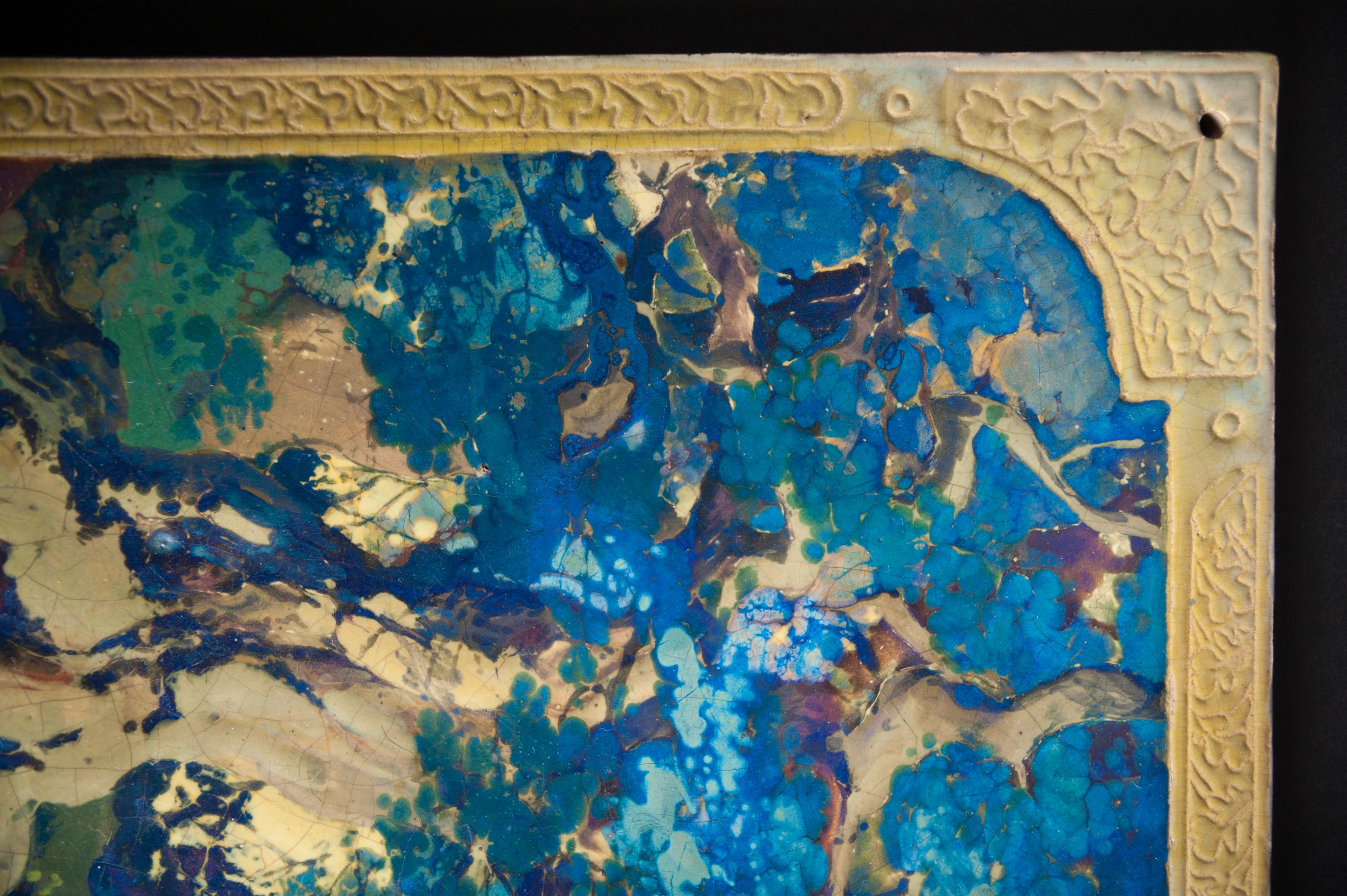 Français Tile mural Art Nouveau irisé Blue Wisteria d'Alexandre Marius pour BACS en vente