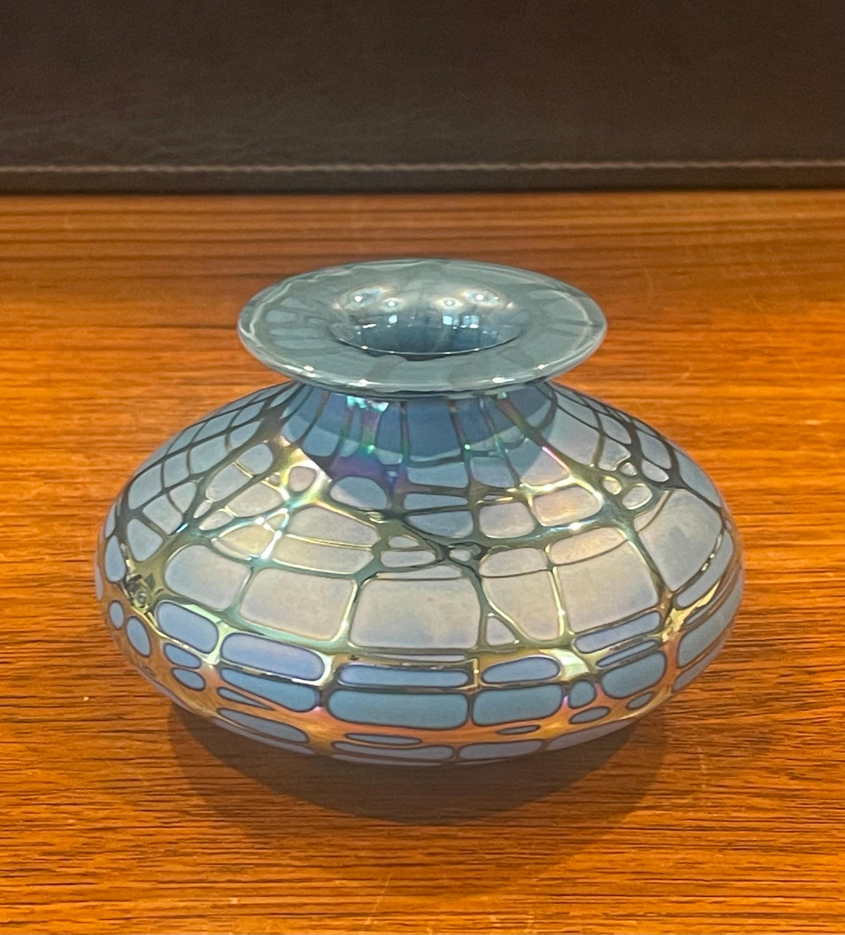 Iridescent Blue Art Glass Vase by Stuart Abelman In Good Condition For Sale In San Diego, CA