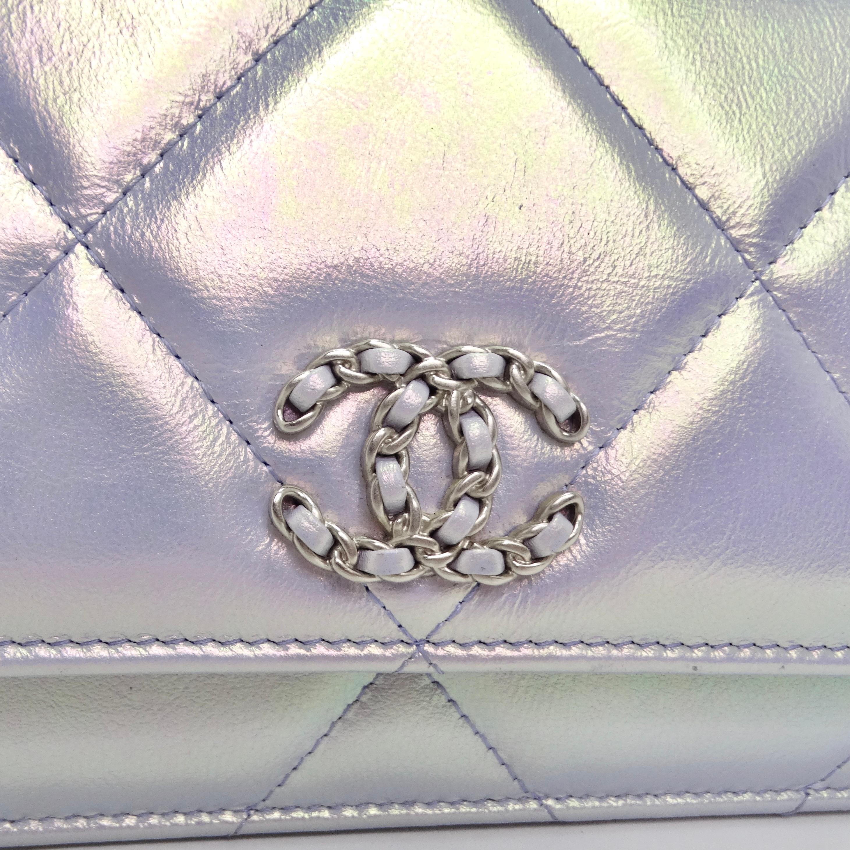 Iridescent Calfskin Quilted Medium Chanel 19 Flap Bag In Excellent Condition For Sale In Scottsdale, AZ