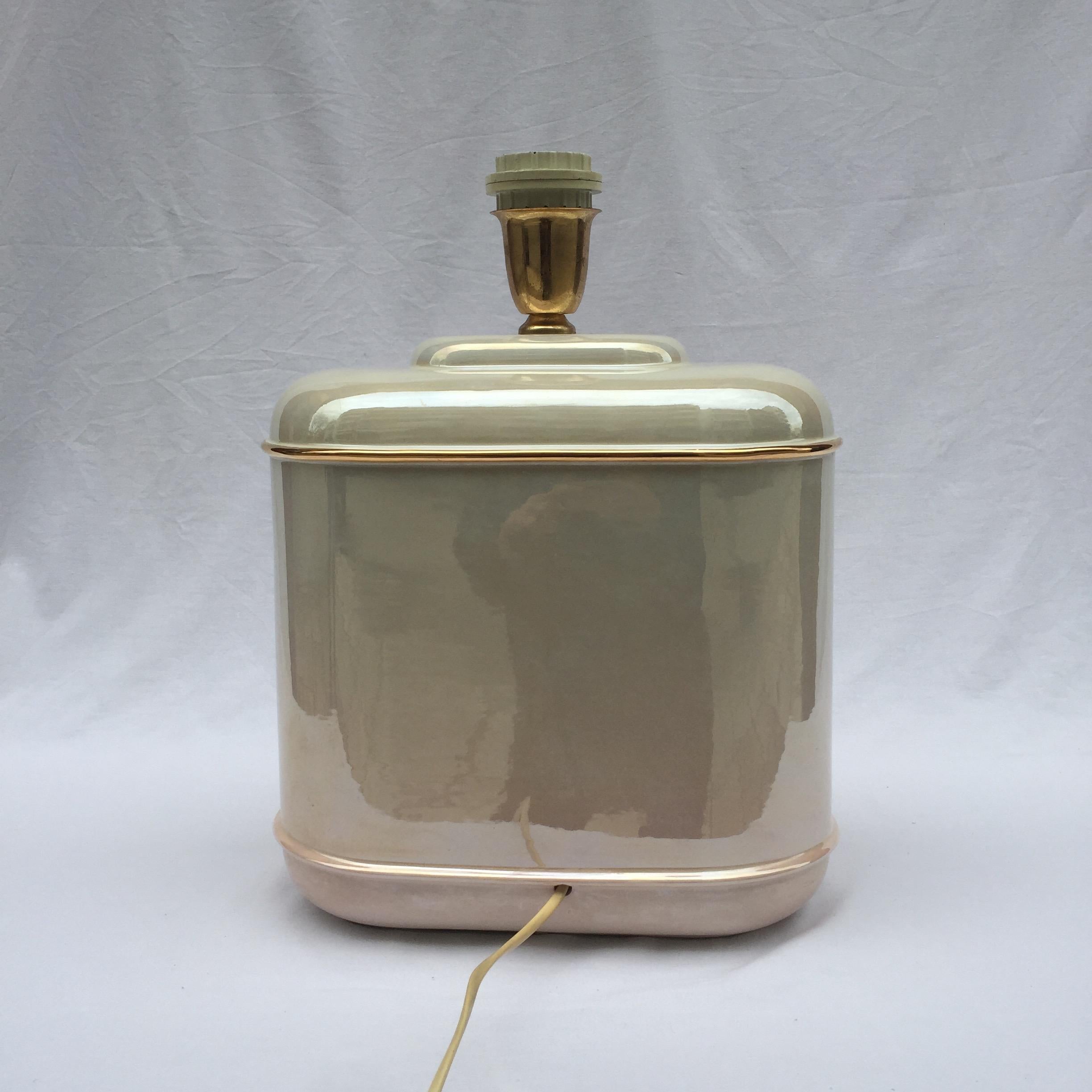 Lámpara de mesa de porcelana iridiscente Carpie Nove Oro Rosa Mediados de siglo 1980 Italia finales del siglo XX en venta