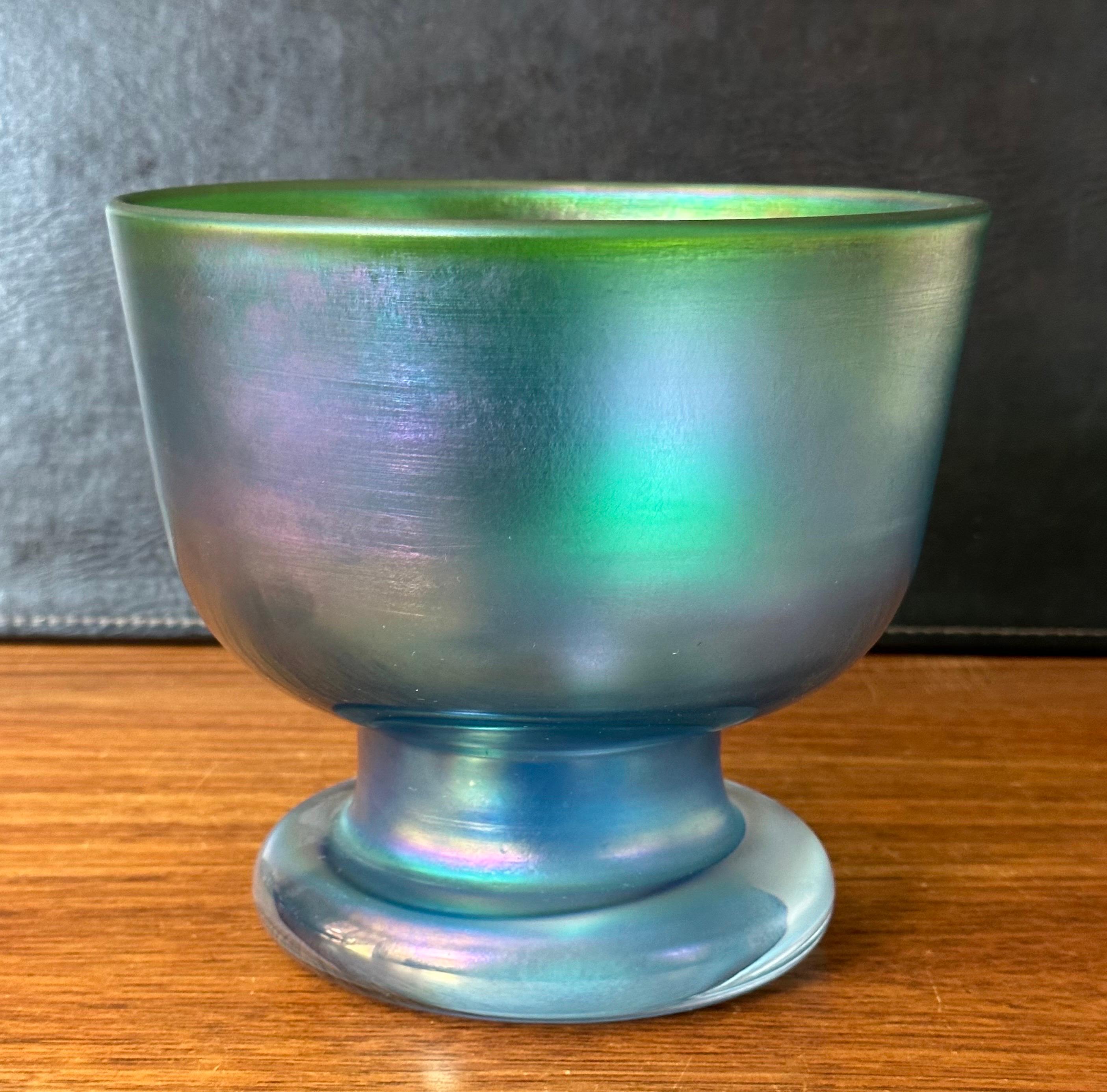 Iridescent Footed Art Glass Vase / Bowl by Bertil Vallien for Boda Abfors In Good Condition For Sale In San Diego, CA
