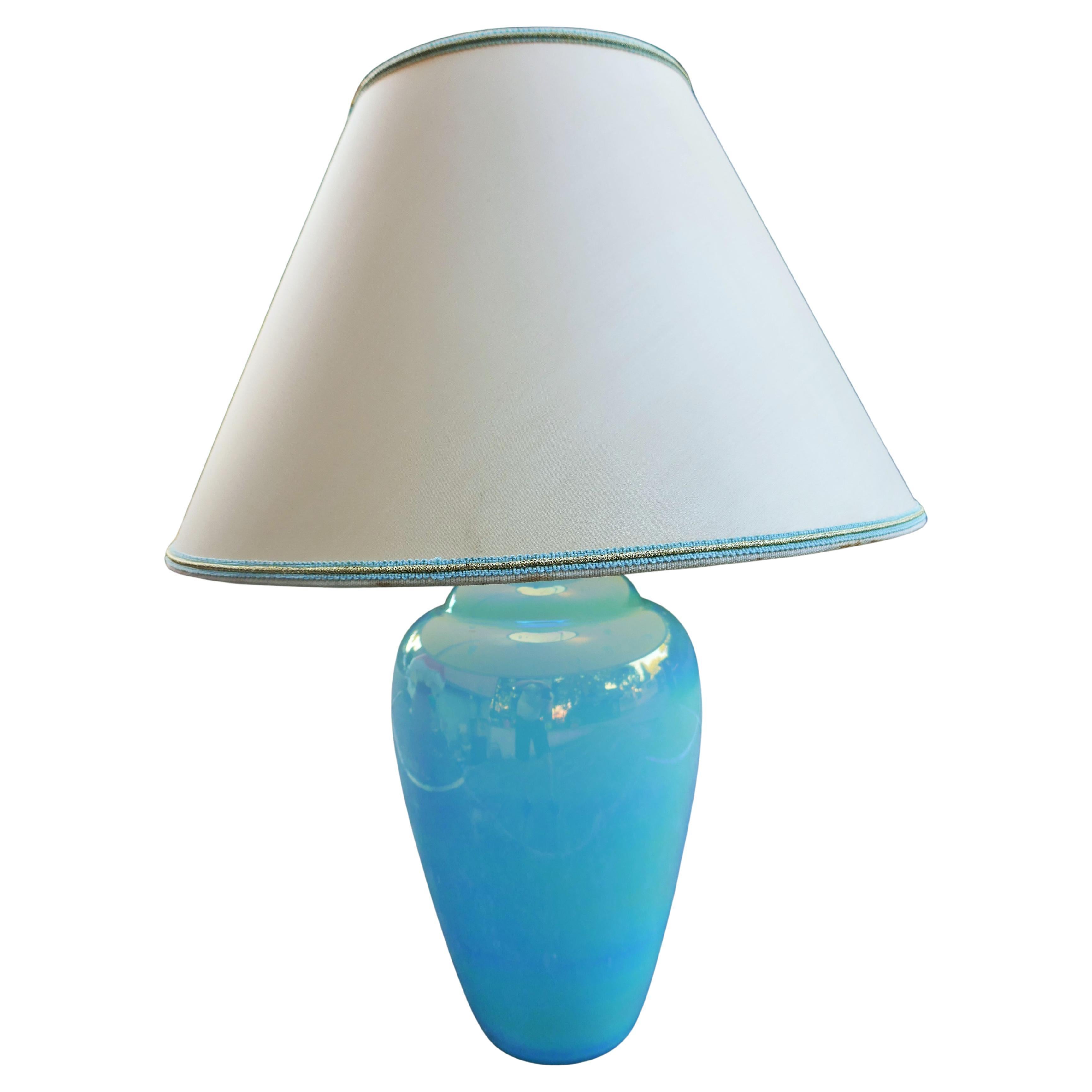 Italian Lampe de table en verre irisé, peut-être fabriquée par Effetre Murano en vente