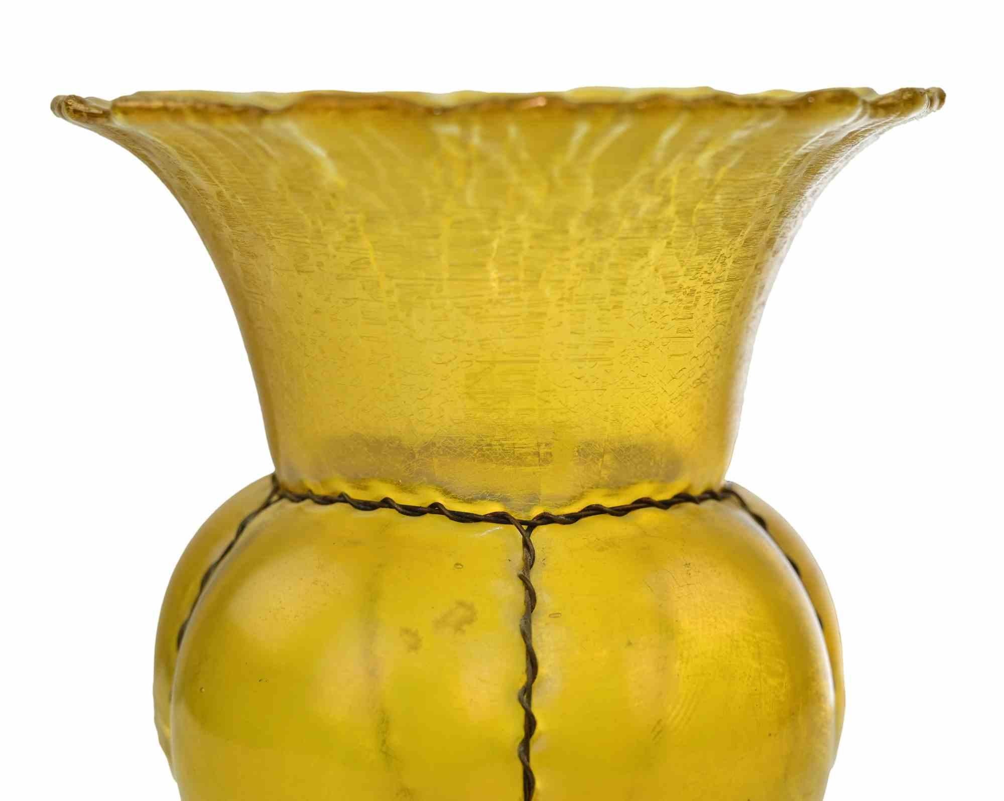 Iridescent Gold Caged Vase, Early 20th Century In Fair Condition For Sale In Roma, IT