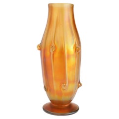 Iridescent gold Favrile glass vase by Louis Comfort Tiffany, 1900