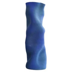 Vase Aurora en lapis irisé, disponible en 3 tailles