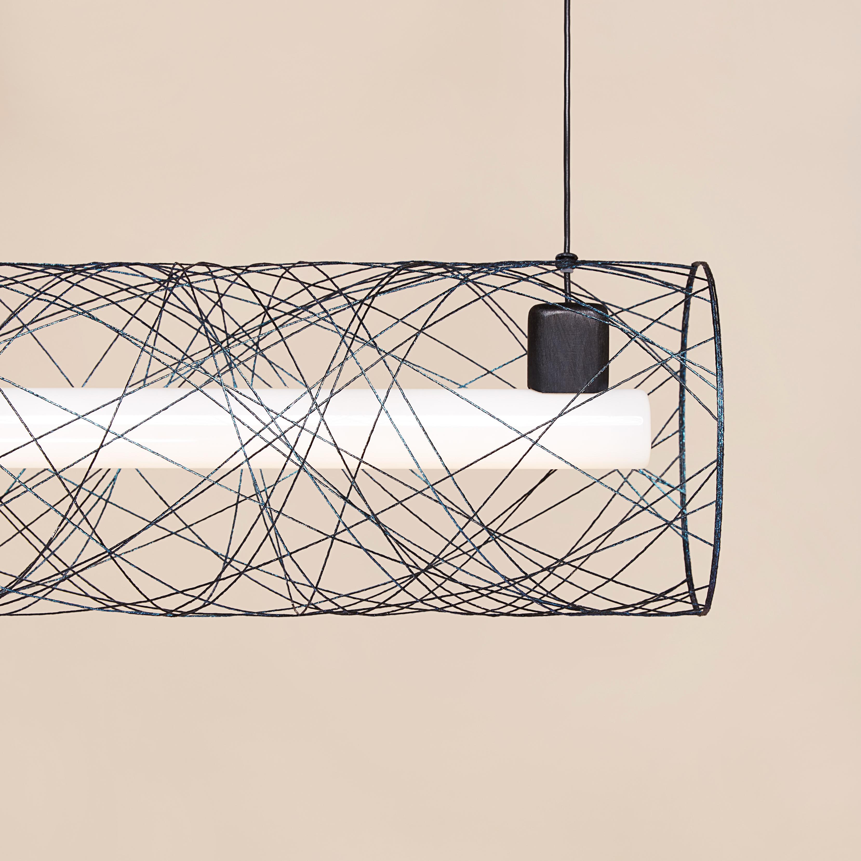 Néerlandais Lampe pendante irisée hors de commande par Atelier Robotiq en vente