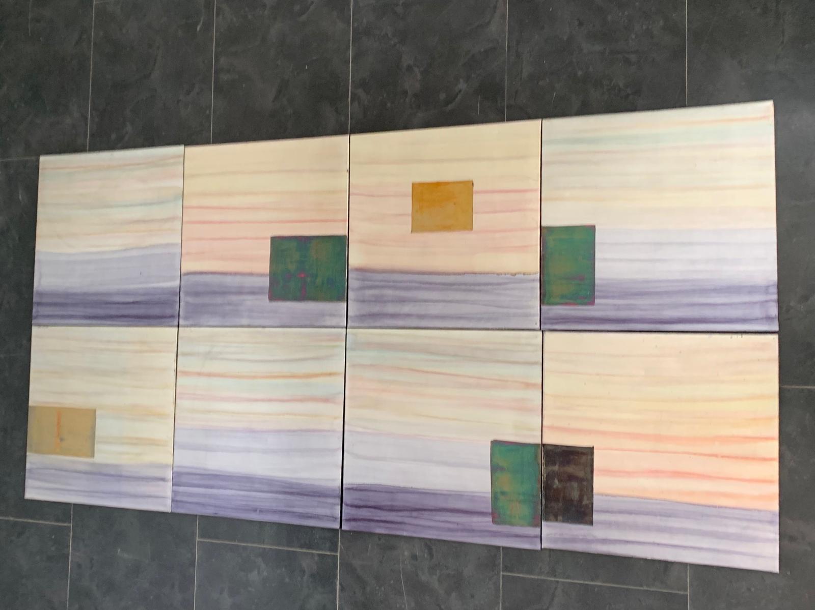 Fantastic solution for decorating a clean and classy environment. 8 boxed metal panels that can be positioned in various ways given the rear arrangement. Exclusive multicolored metallic finish that gives iridescent but at the same time harmonious