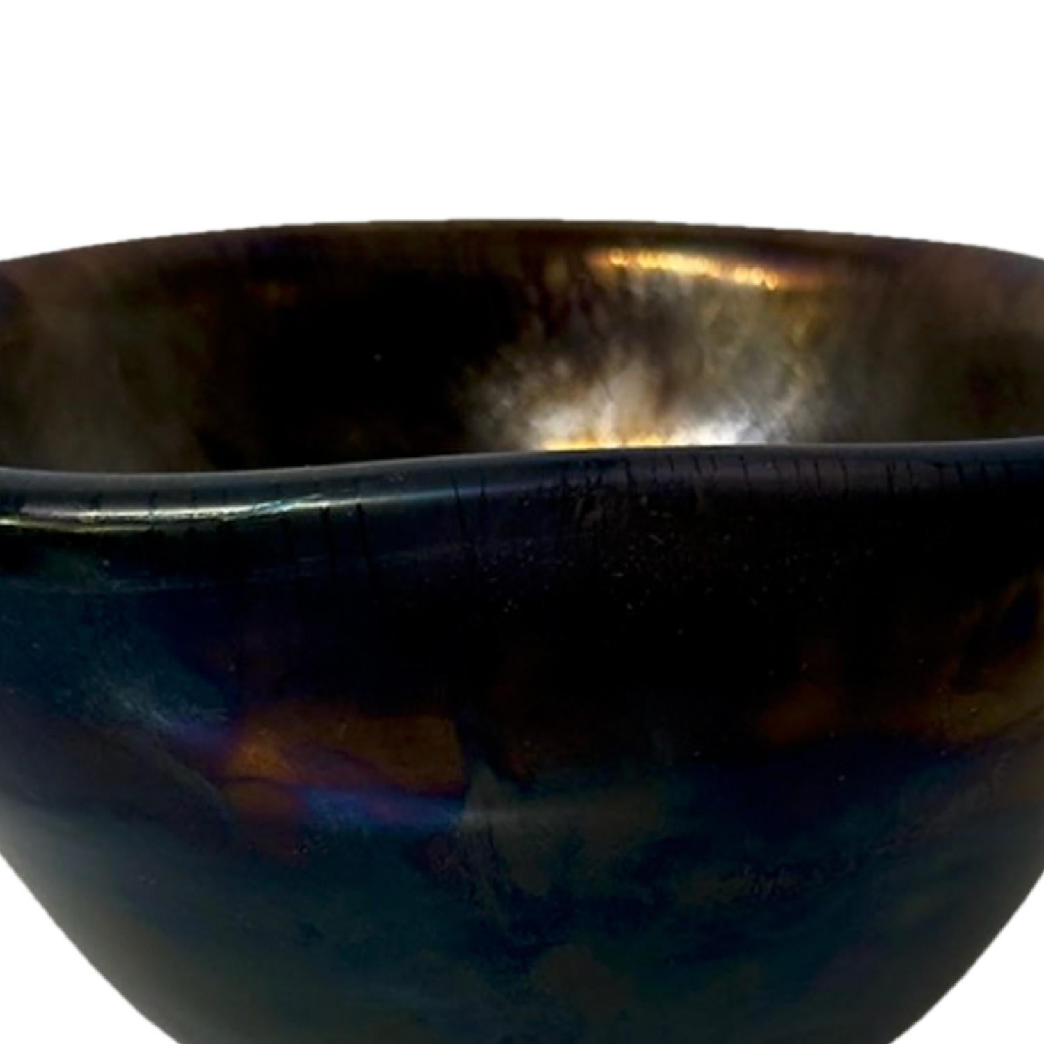 Schillernde Schale aus Murano-Glas im Raku-Stil (21. Jahrhundert und zeitgenössisch) im Angebot