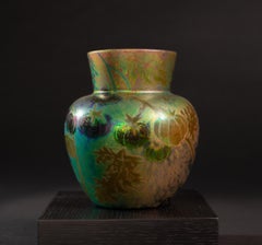 Iridescent Tomato Art Nouveau Vase by Clement Massier