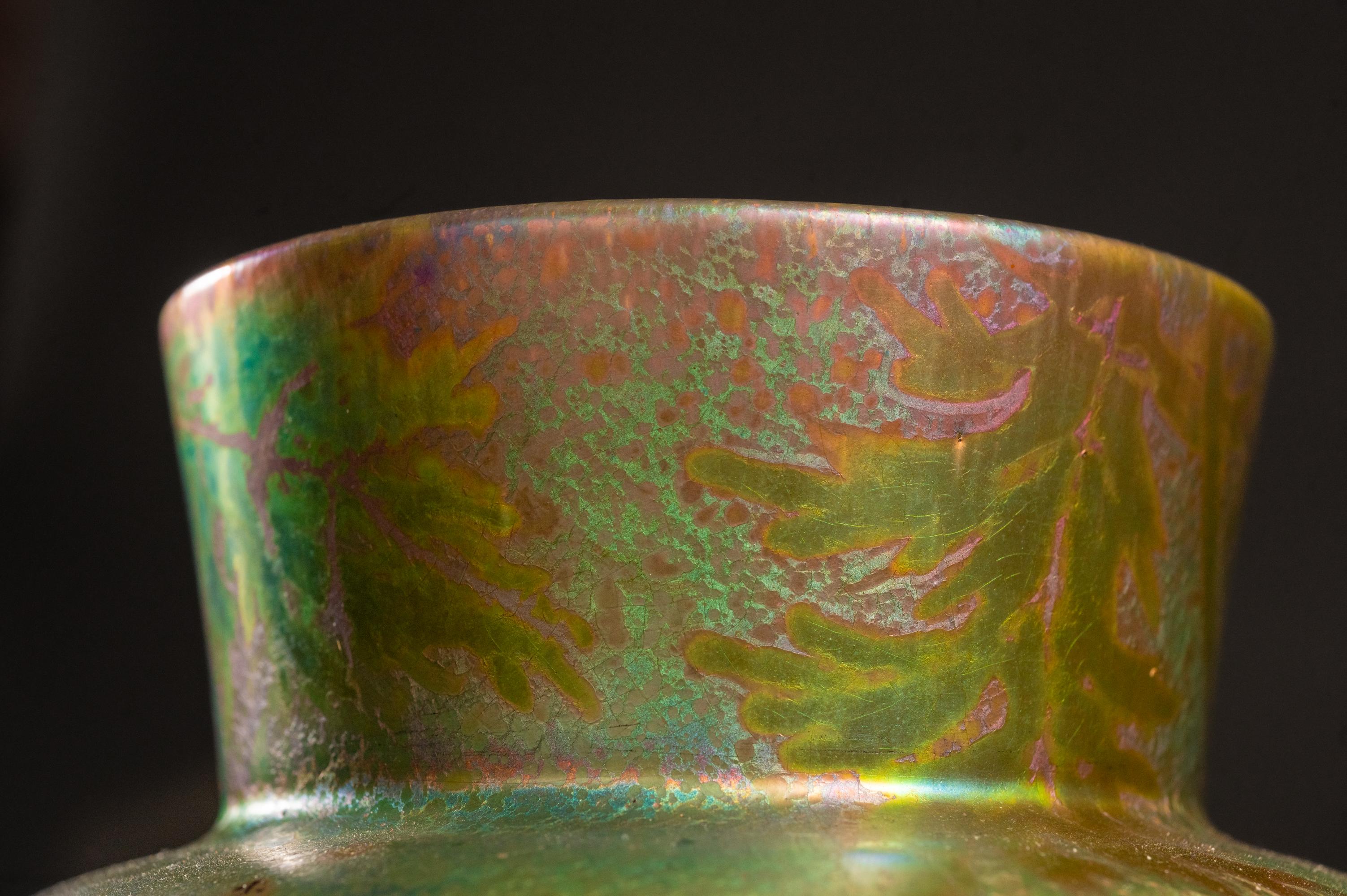 Iridescent Tomato Art Nouveau Vase by Clement Massier In Good Condition For Sale In Chicago, US